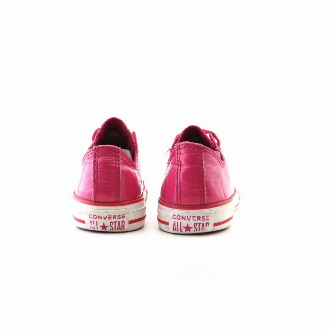 CONVERSE CHUCK TAYLOR ALL STAR CANVAS vintage Converse footwear looks