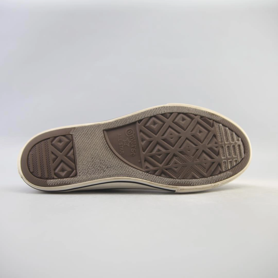 CONVERSE CHUCK TAYLOR ALL STAR CANVAS vintage Converse footwear looks