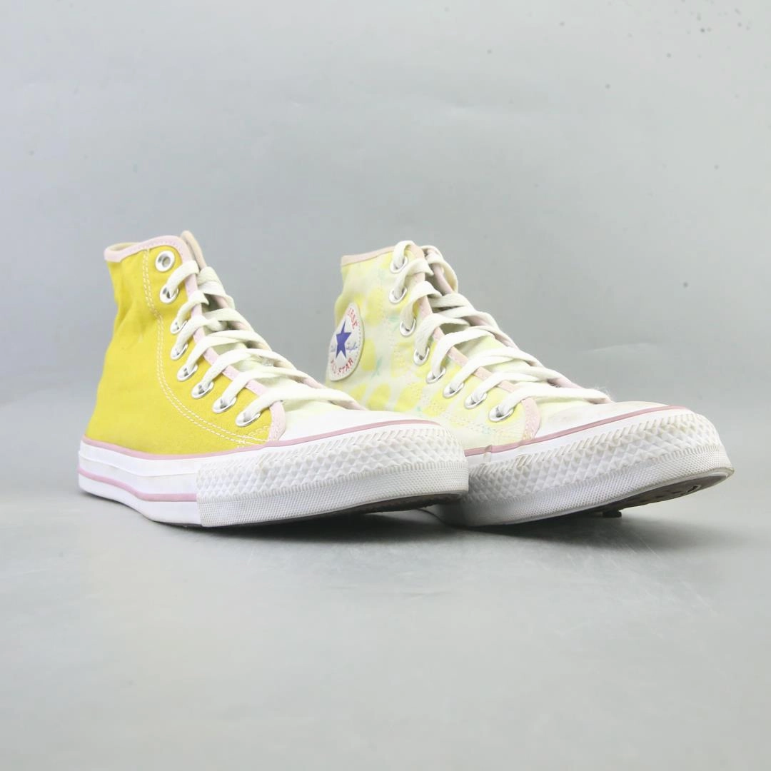 CONVERSE CHUCK TAYLOR ALL STAR CANVAS vintage Converse footwear looks