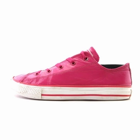 CONVERSE CHUCK TAYLOR ALL STAR CANVAS Converse iconic footwear looks