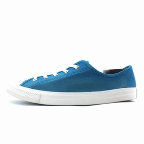 CONVERSE CHUCK TAYLOR ALL STAR CANVAS Converse iconic footwear looks