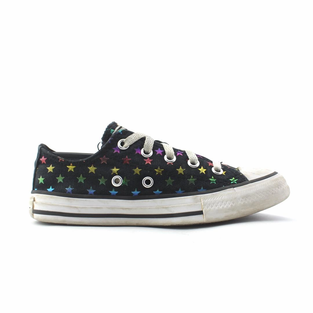 CONVERSE CHUCK TAYLOR ALL STAR CANVAS vintage Converse footwear looks