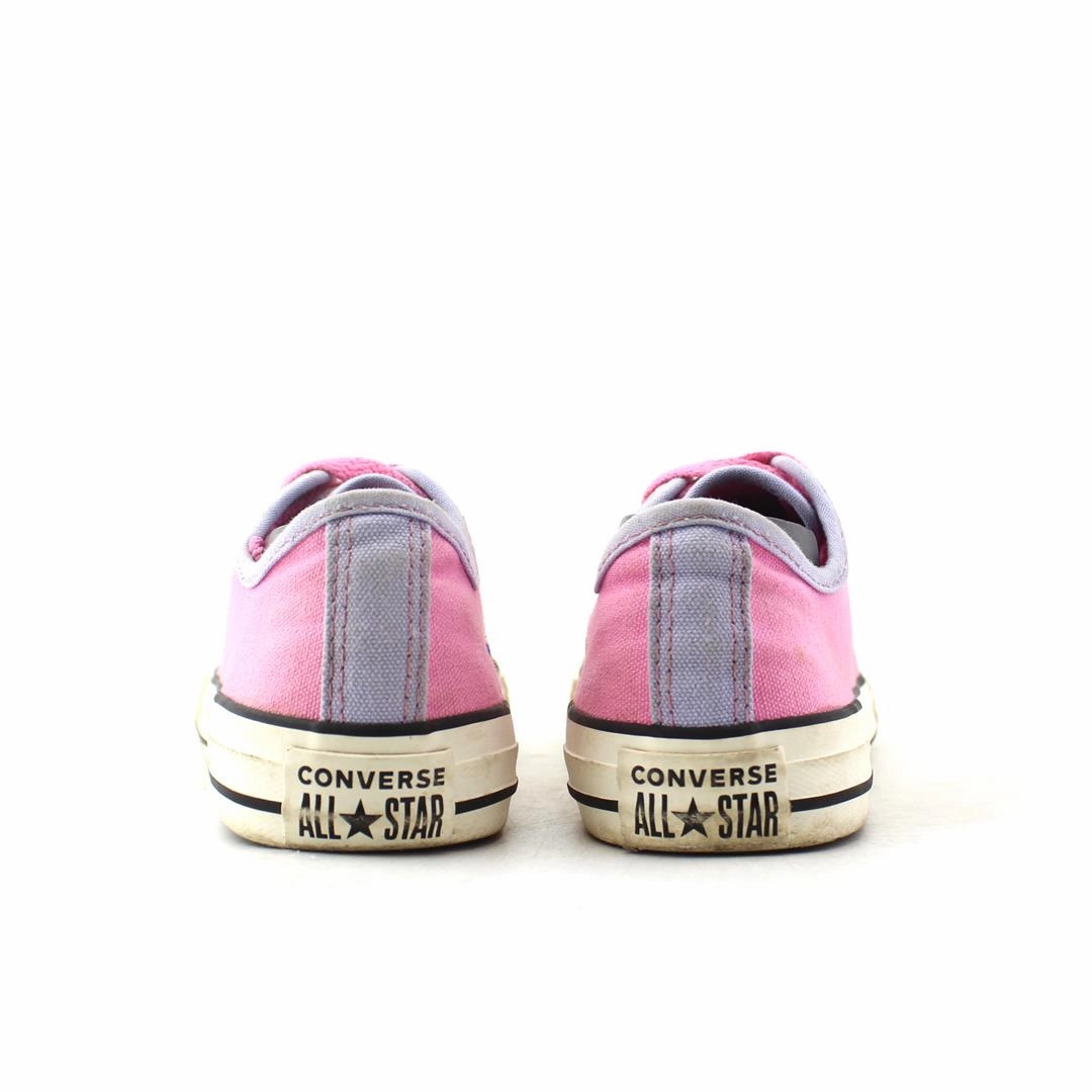CONVERSE CHUCK TAYLOR ALL STAR vintage Converse footwear looks