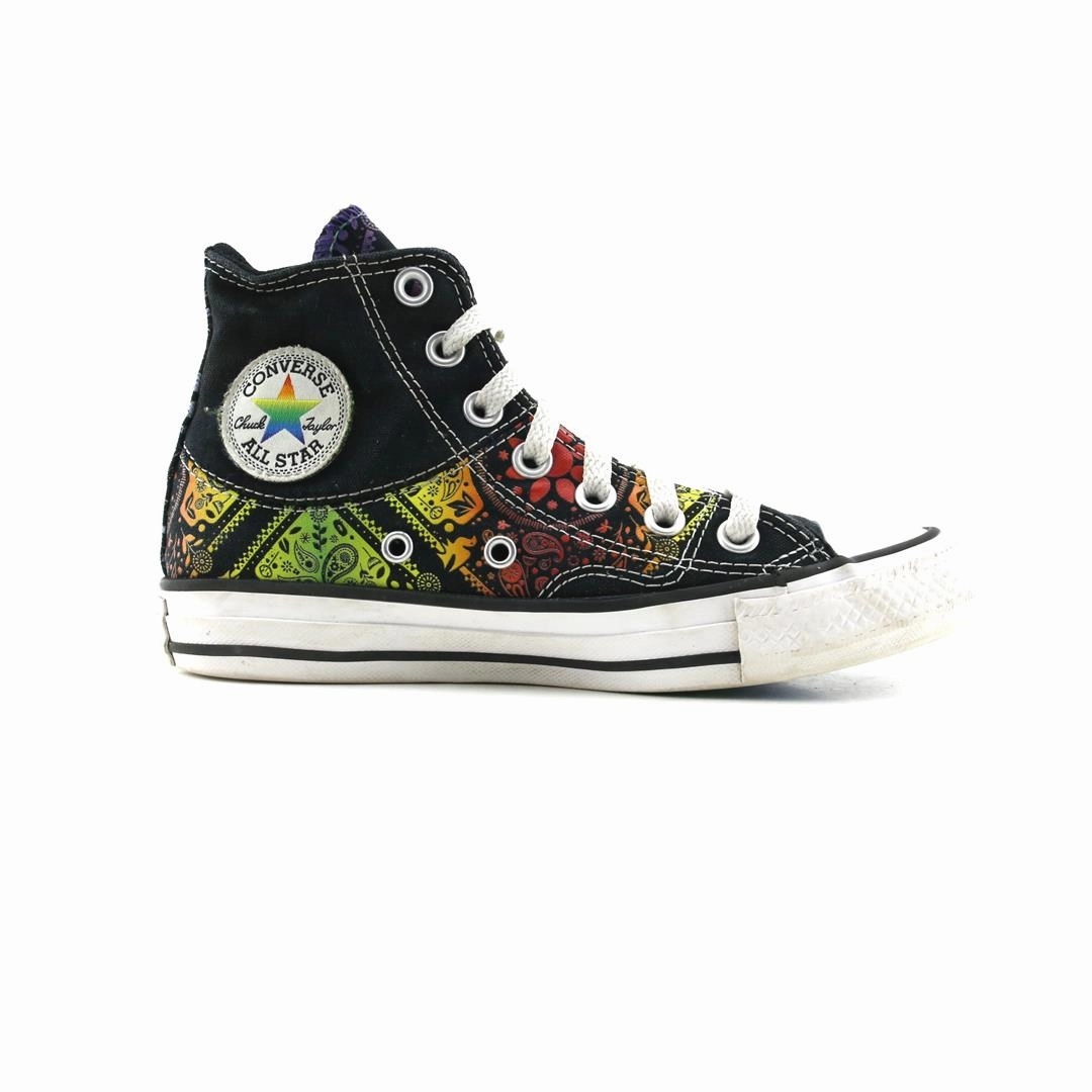 CONVERSE CHUCK TAYLOR ALL STAR vintage Converse footwear looks