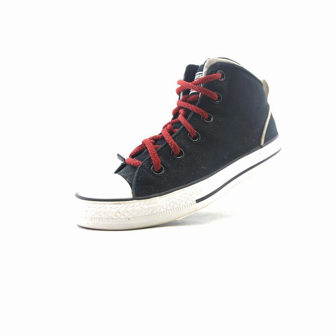 CONVERSE CHUCK TAYLOR ALL STAR vintage Converse footwear looks