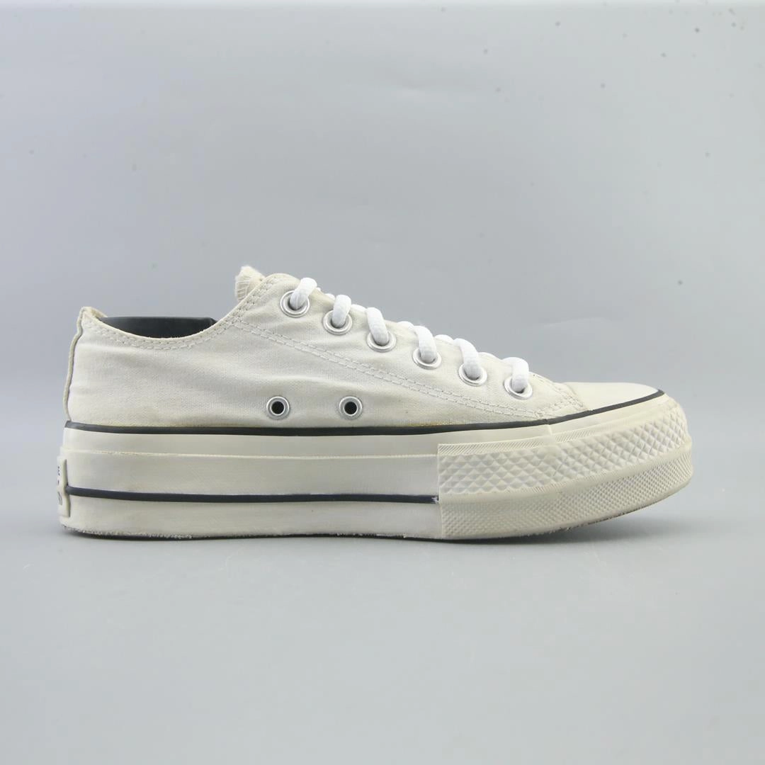 CONVERSE CHUCK TAYLOR ALL STAR vintage Converse footwear looks