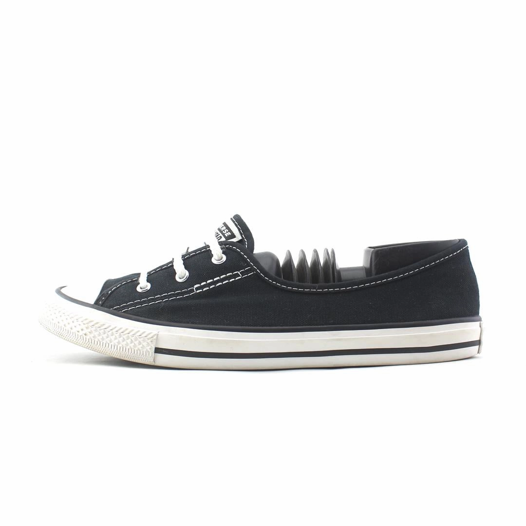CONVERSE CHUCK TAYLOR ALL STAR Converse iconic footwear looks
