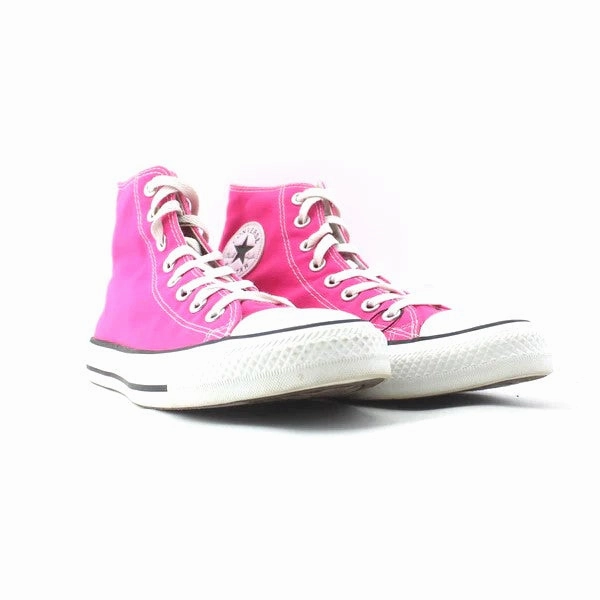 CONVERSE CHUCK TAYLOR vintage Converse footwear looks