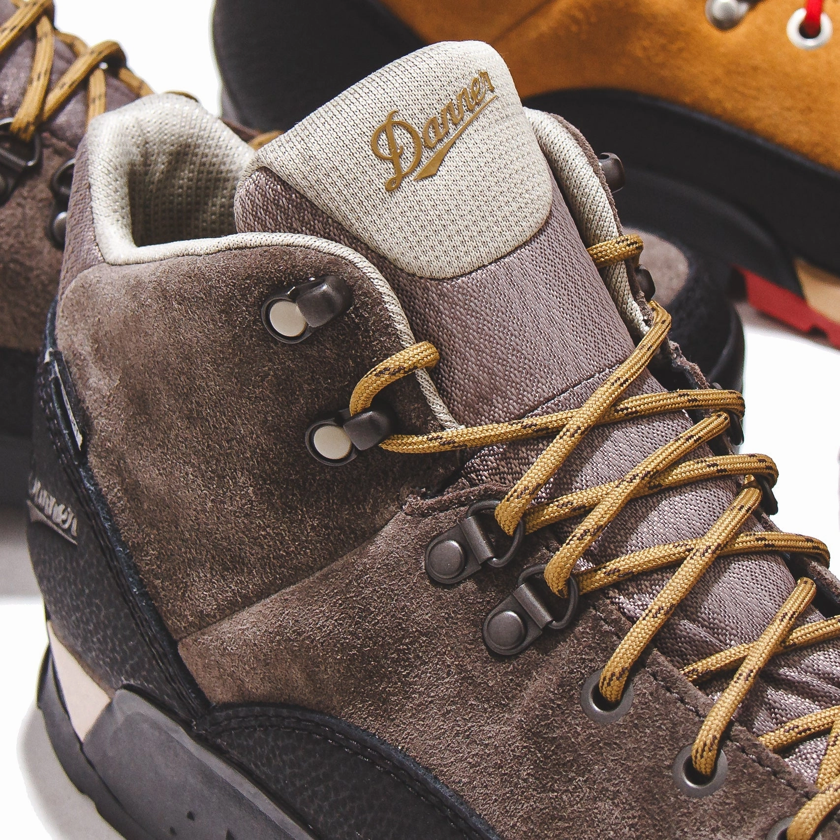 Danner Men Panorama Mid 6" Brown Red 63433 Danner to Dockers