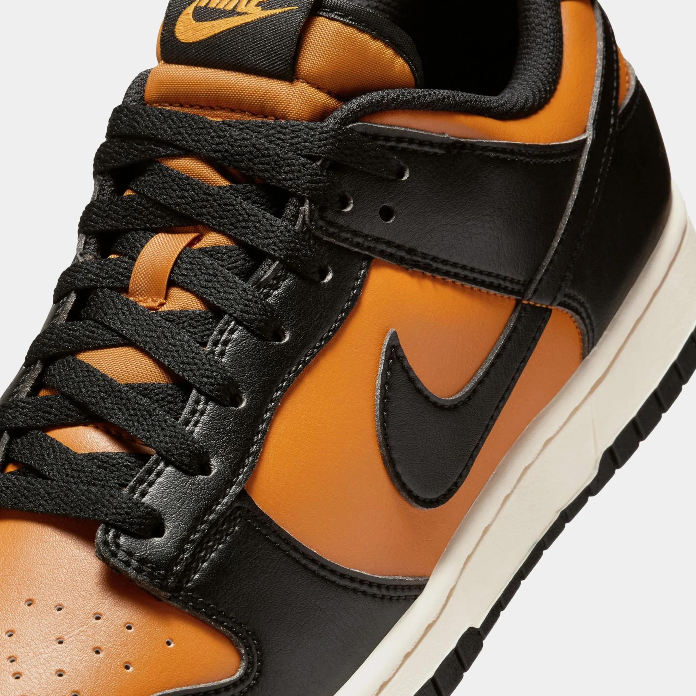 Dunk Low Dessert Ochre Mens Lifestyle Shoes (Black/Dessert Ochre) Dunk collection