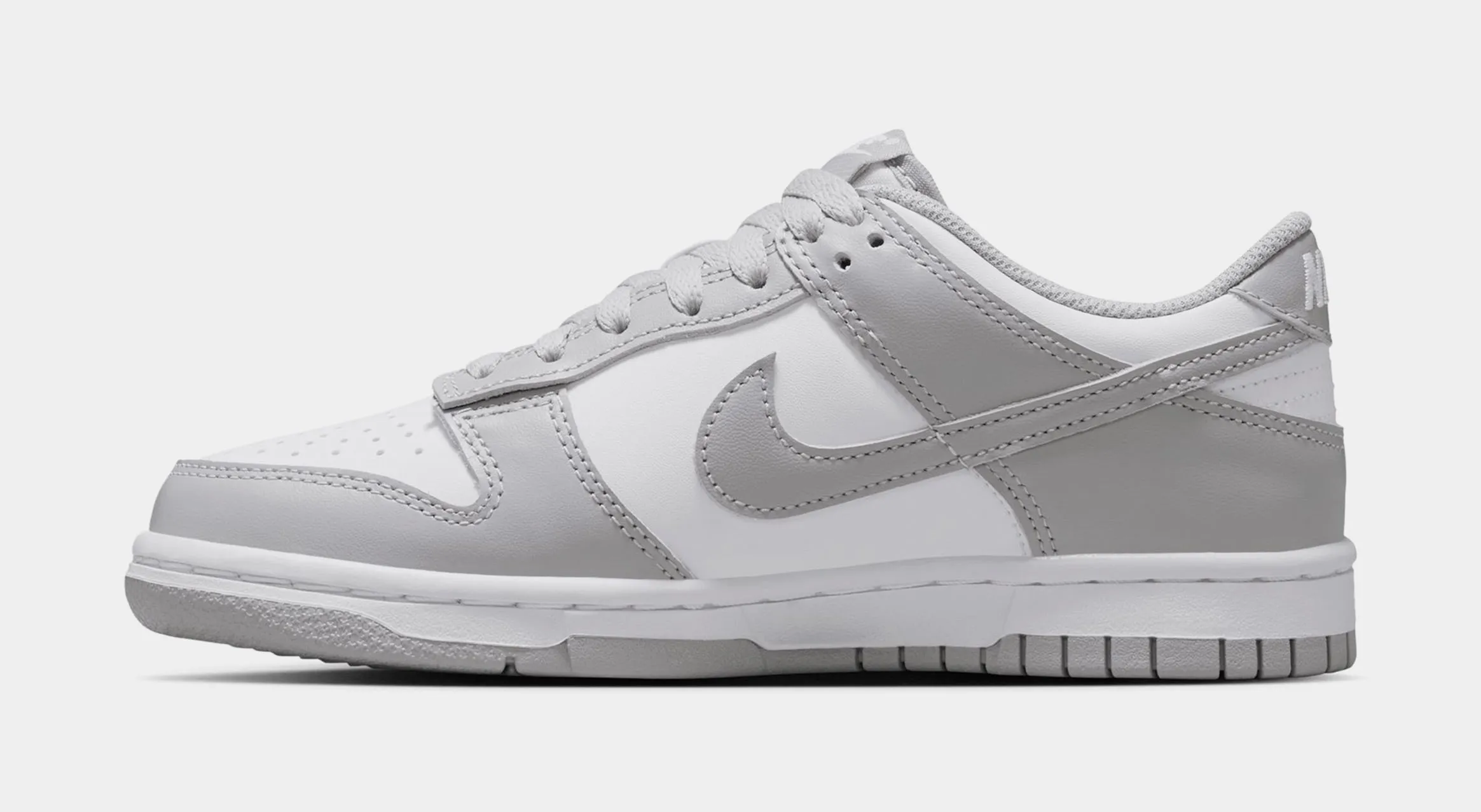 Dunk Low Grade School Basketball Shoes (White/Light Grey/White) Dunk collection