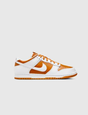 DUNK LOW "REVERSE CURRY" Nike lifestyle shoes with signature style