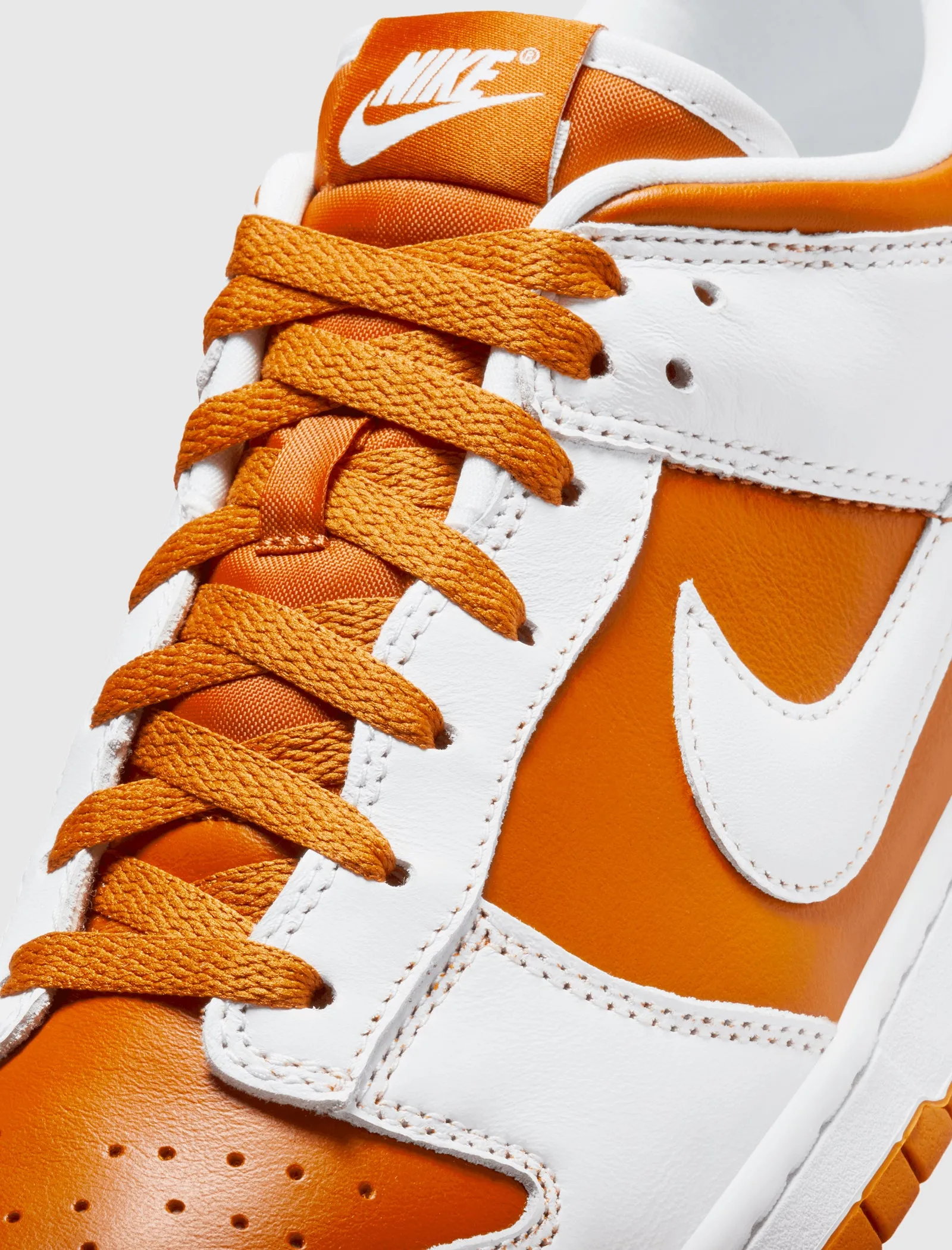 DUNK LOW "REVERSE CURRY" Nike sports sneakers