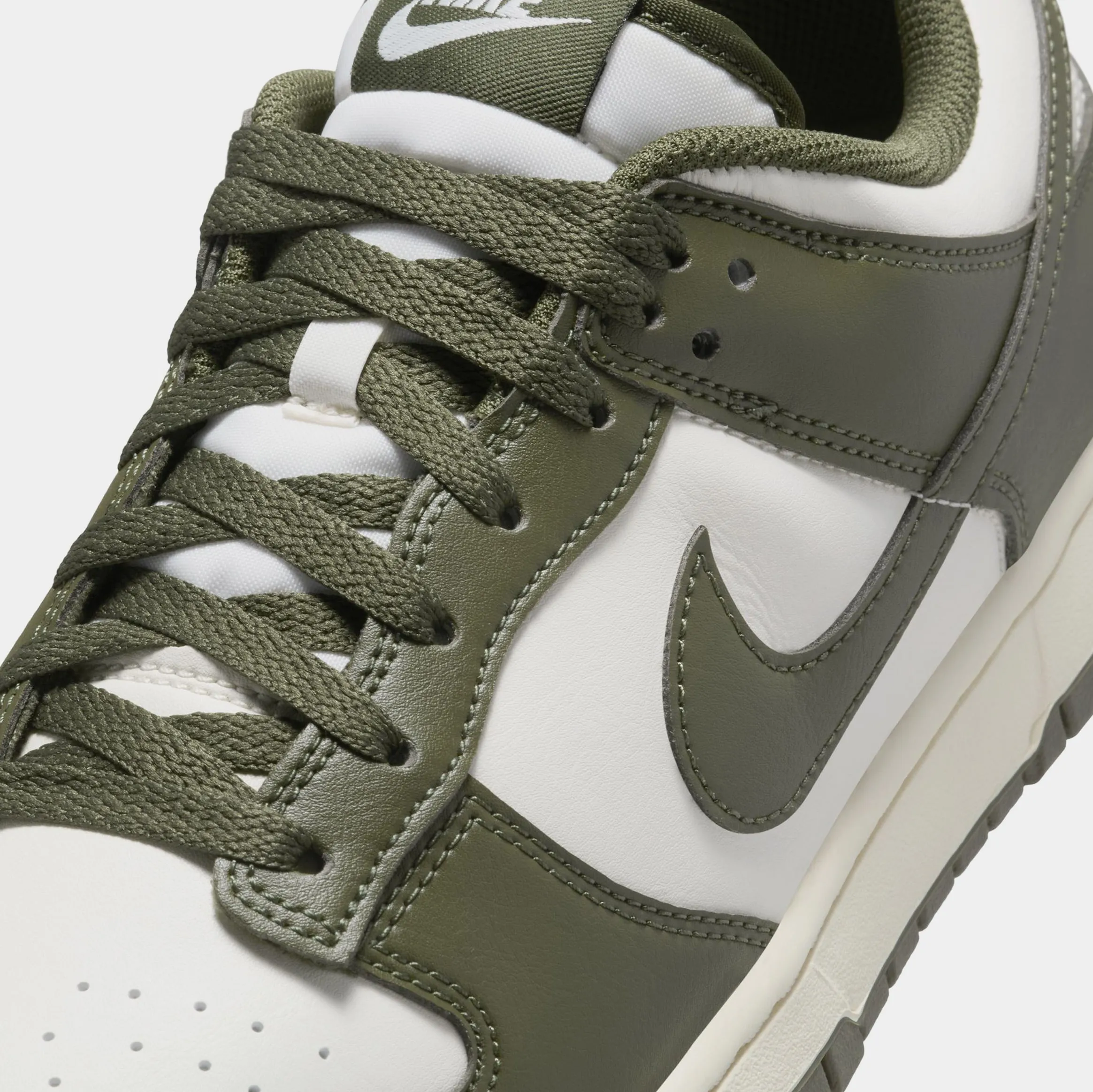 Dunk Low Retro Mens Lifestyle Shoes (Pale Ivory/Cargo Khaki) Dunk collection