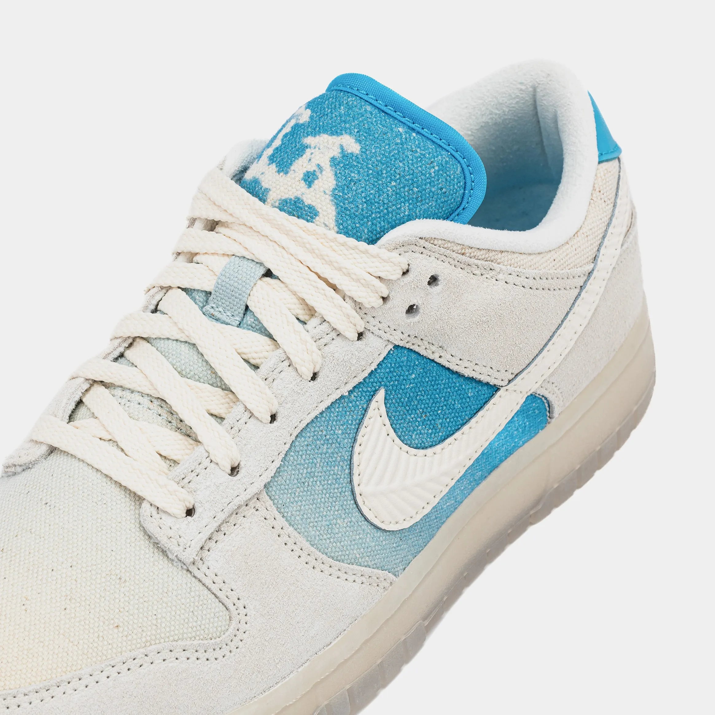 Dunk Low SE LA Mens Lifestyle Shoes (Pale Ivory/Baltic Blue) Dunk collection