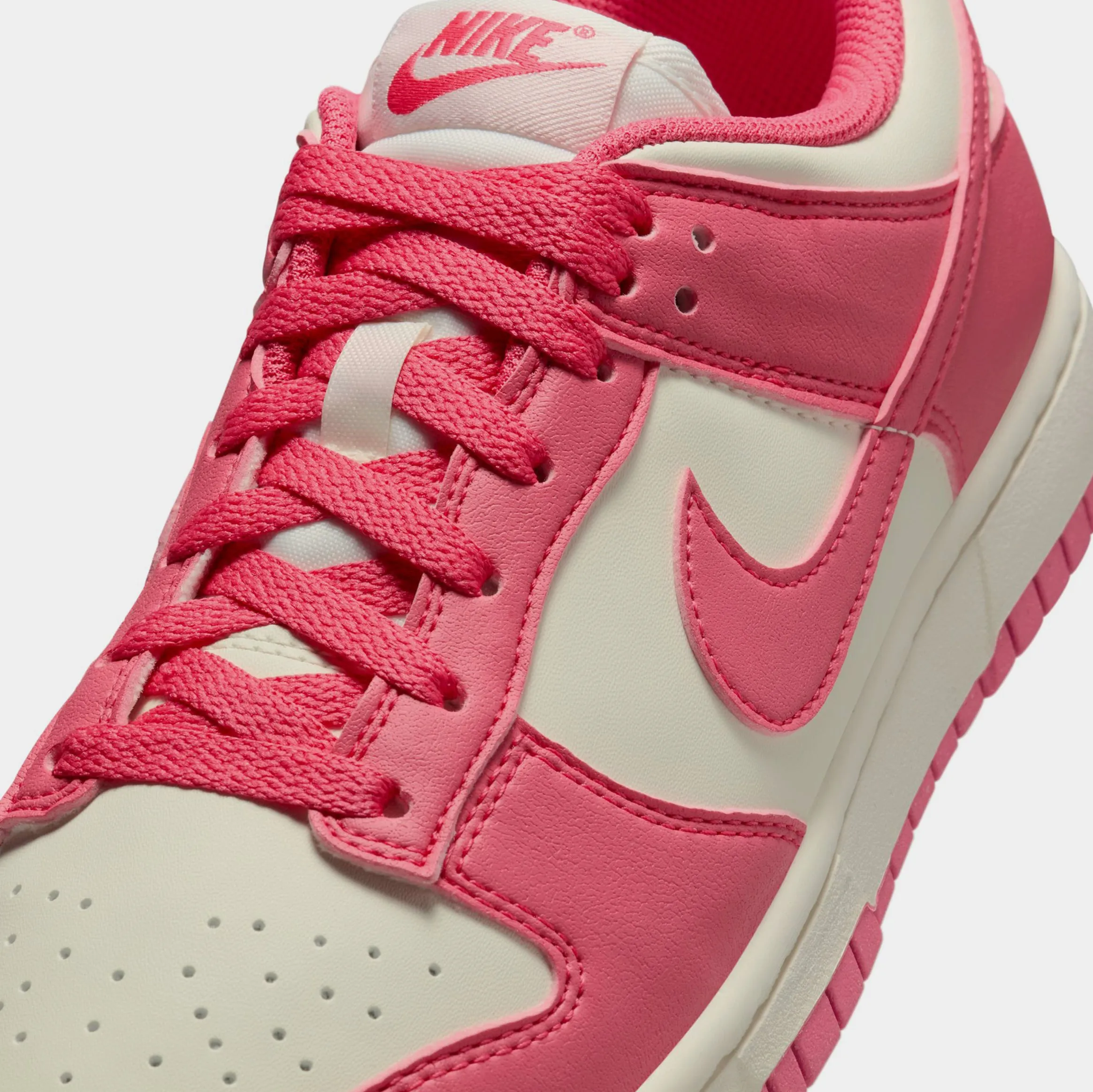 Dunk Low Womens Lifestyle Shoes (Aster Pink/Sail) Dunk collection
