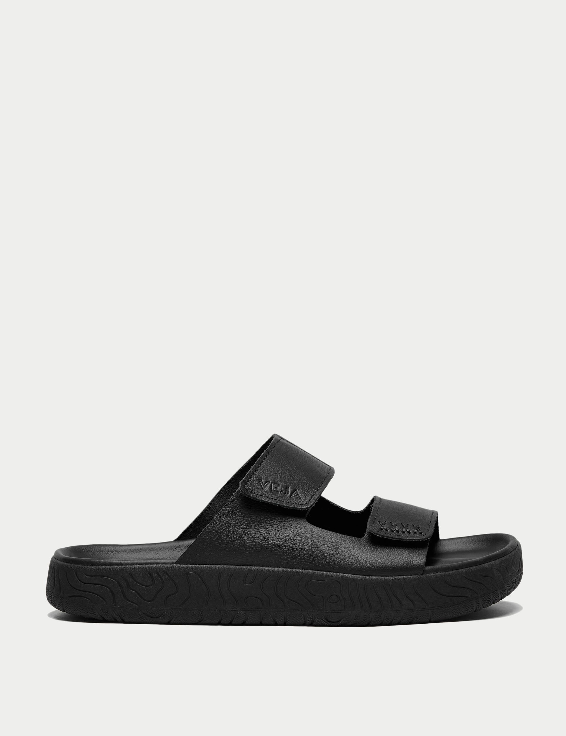 Etna Leather - Full Black Veja womens shoes with sustainable materials