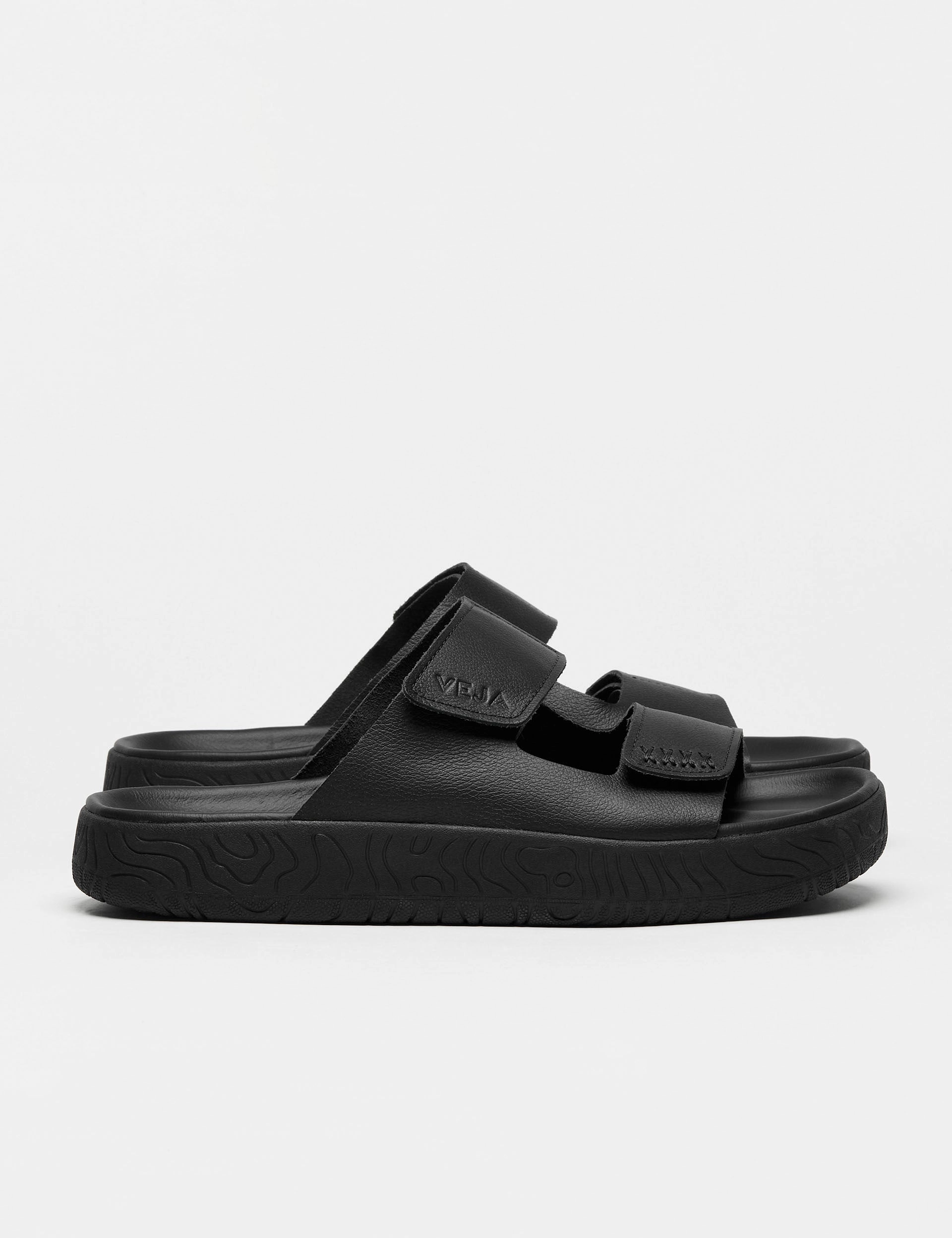 Etna Leather - Full Black Veja women's trendy casual shoes