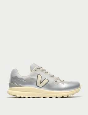 Fitz Roy Light - Shark Pierre Silver Veja womens shoes with sustainable materials