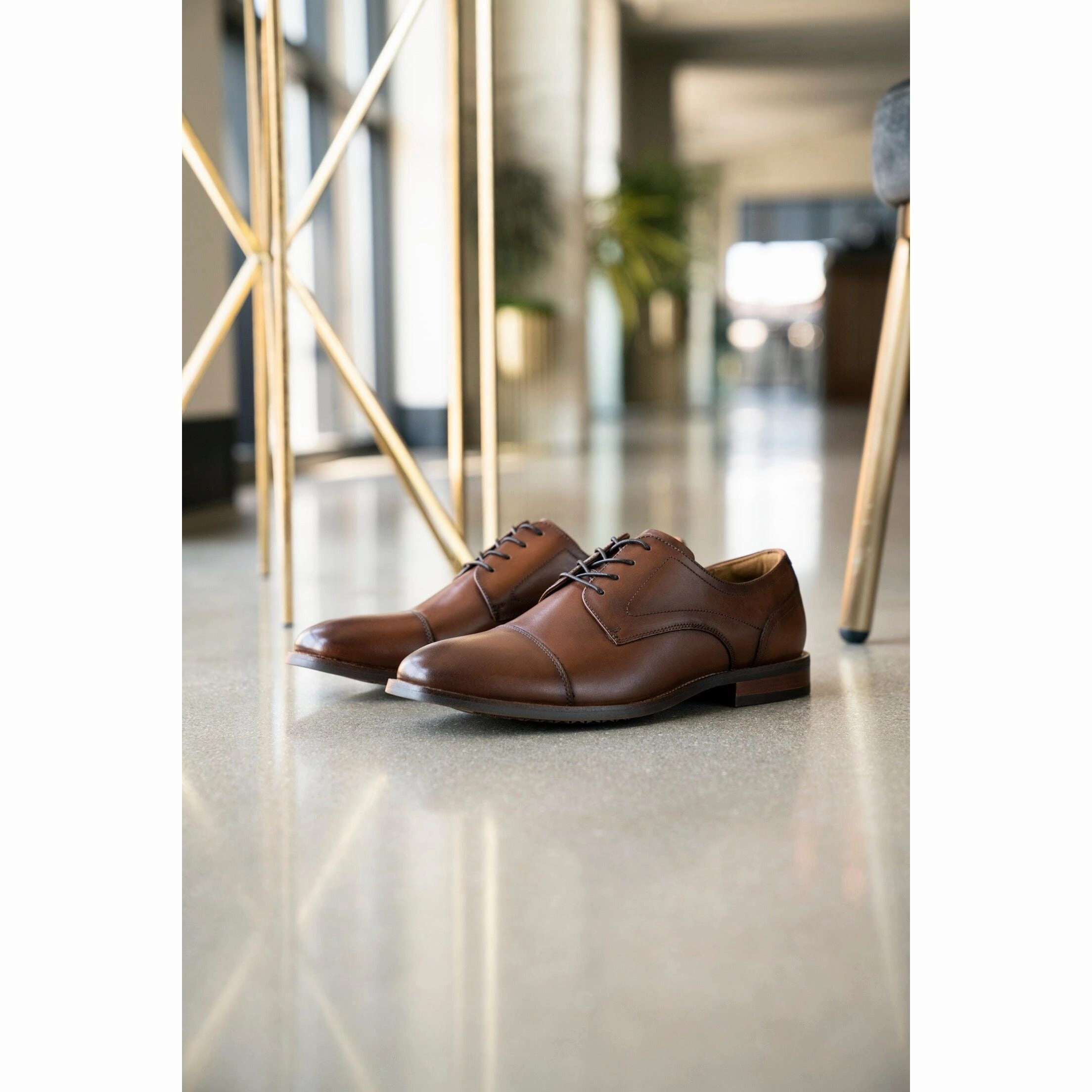 FLORSHEIM RUCCI CAP TOE OXFORD MEDIUM AND WIDE Florsheim classic dress shoes