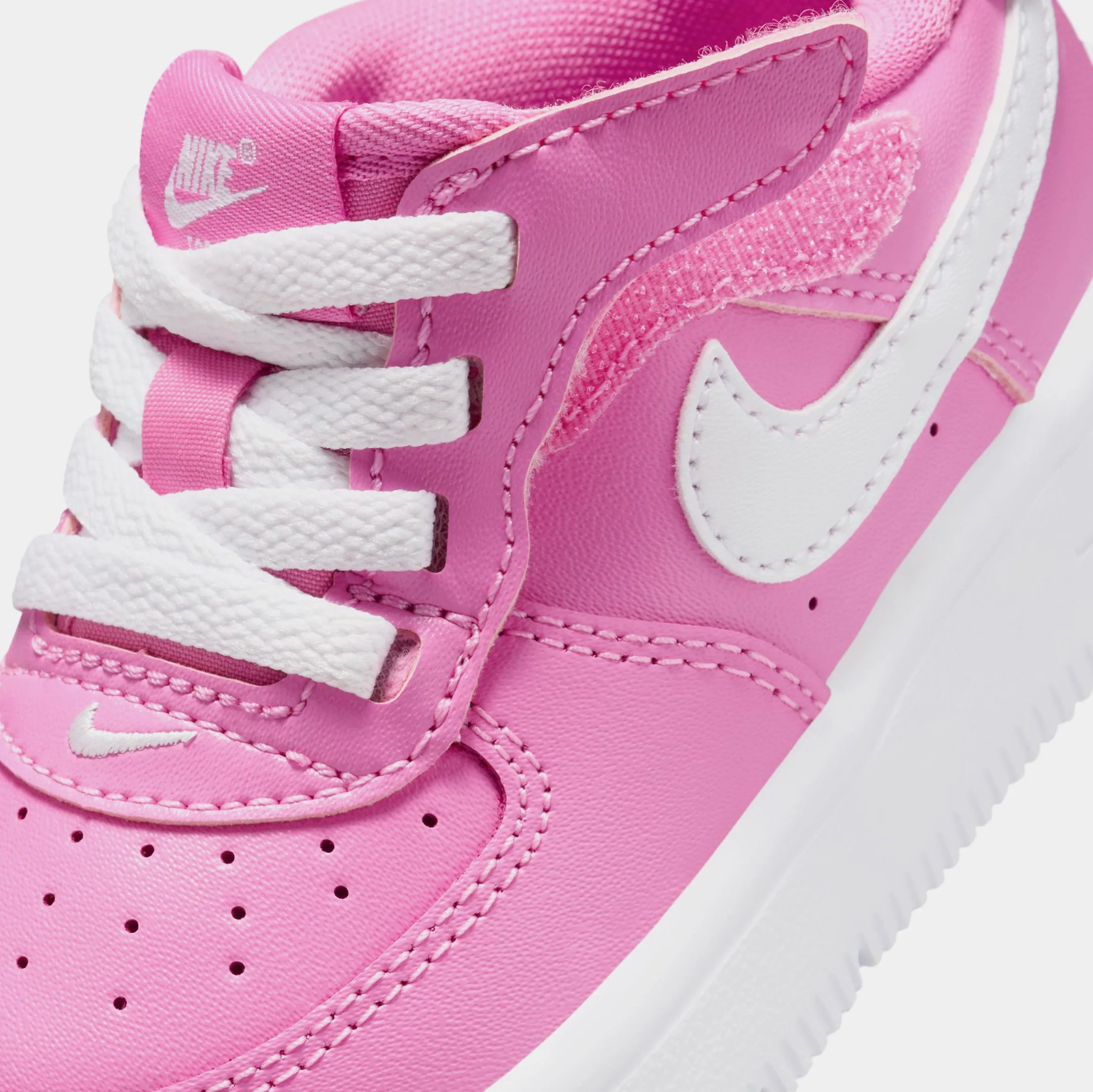 Force 1 Low EasyOn Infant Toddler Lifestyle Shoes (Pink/White) Nike Max 95 versions