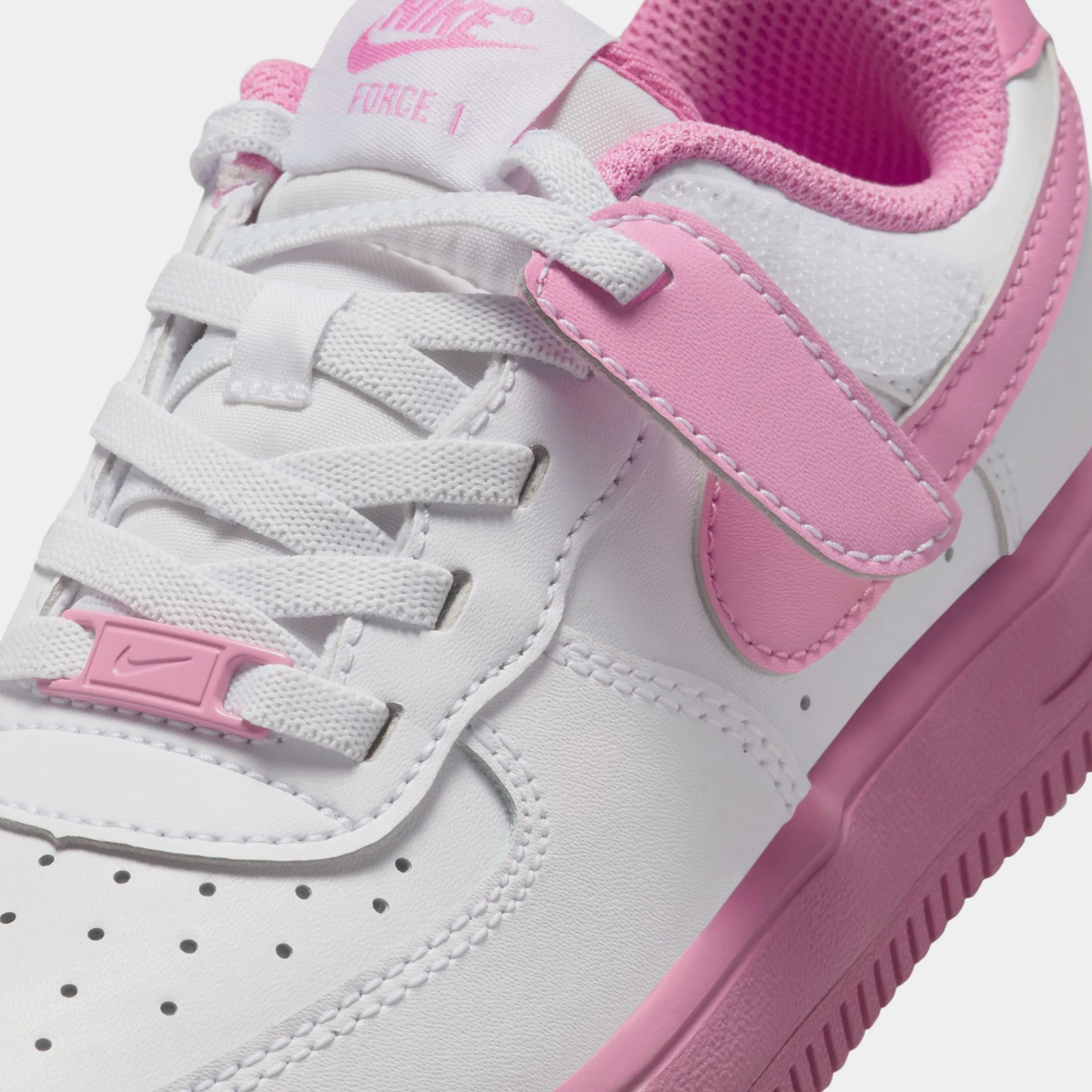 Force 1 Low EasyOn Preschool Lifestyle Shoes (White/Magic Flamingo) Nike Max 95 versions