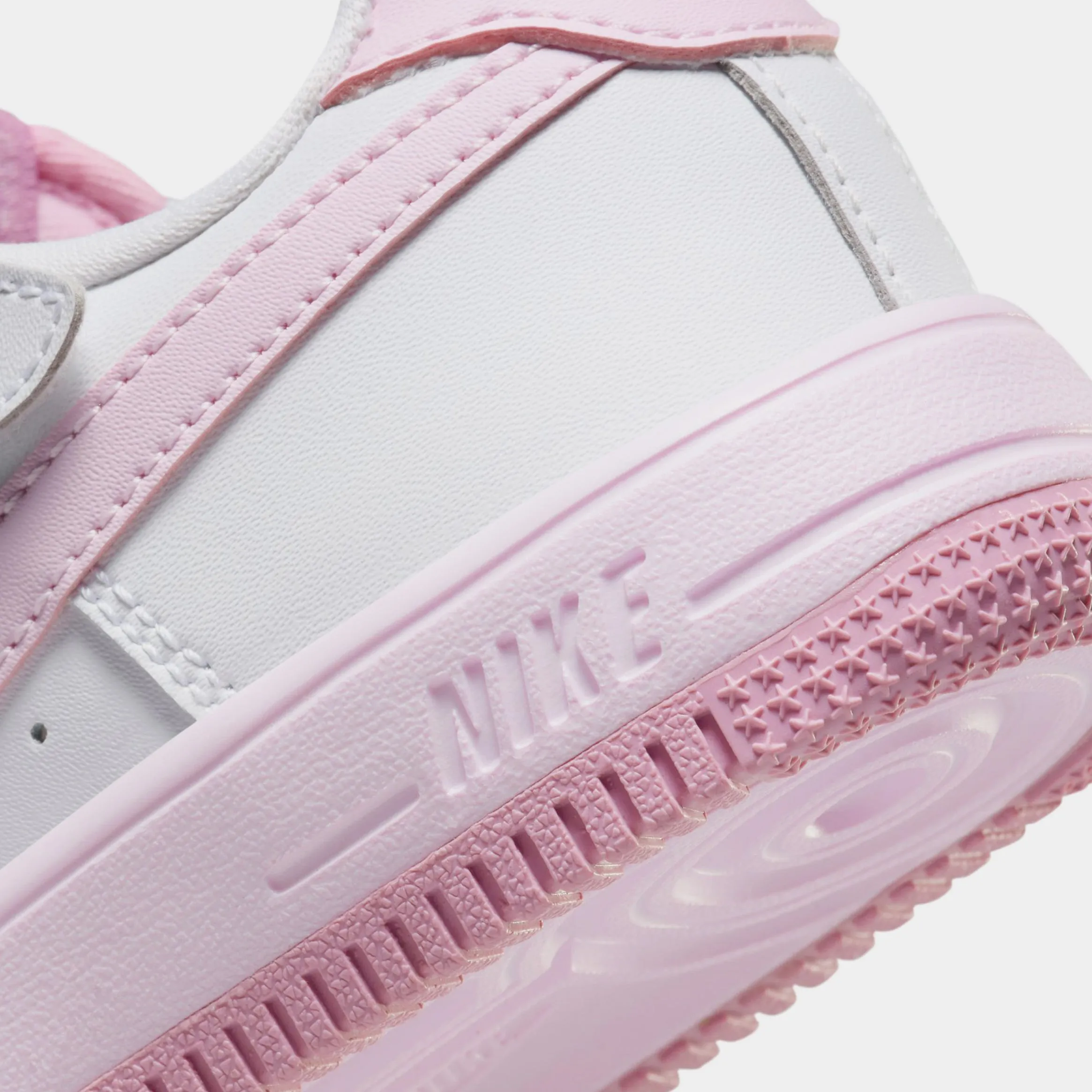 Force 1 Low EasyOn Preschool Lifestyle Shoes (White/Pink Foam/Elemental Pink) Nike Max 95 versions