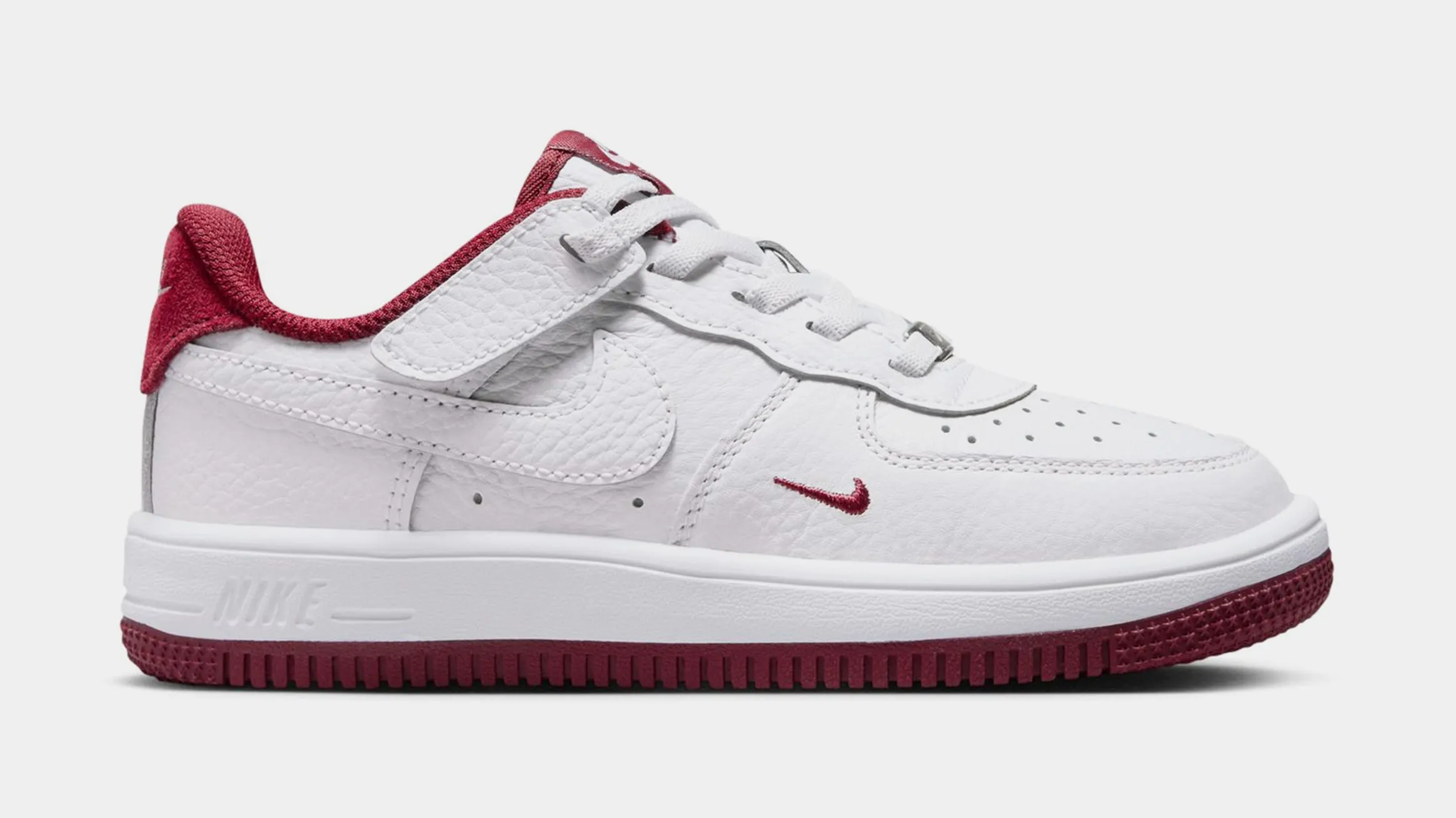 Force 1 Low LV8 EasyOn Preschool Lifestyle Shoes (White/Team Red/White) nike air force 1 timeless streetwear shoes
