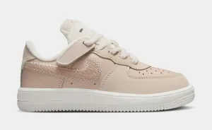 Force 1 Low SE EasyOn Preschool Lifestyle Shoes (Sanddrift/Sail/Dark Raisin/Pale Ivory) nike air force 1 timeless streetwear shoes