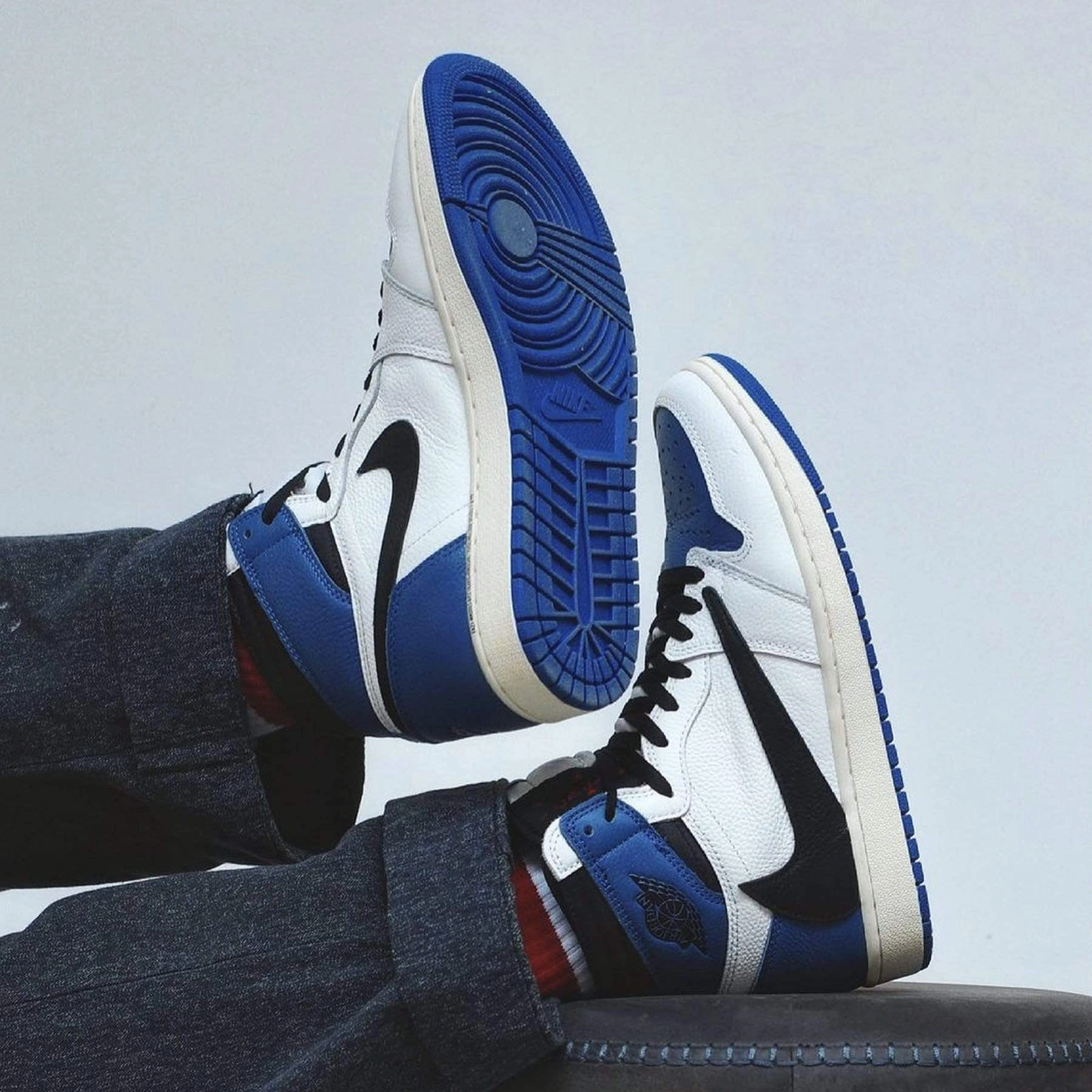 Fragment Design x Travis Scott x Air Jordan 1 Retro High Air Jordan 1 vintage style sneakers