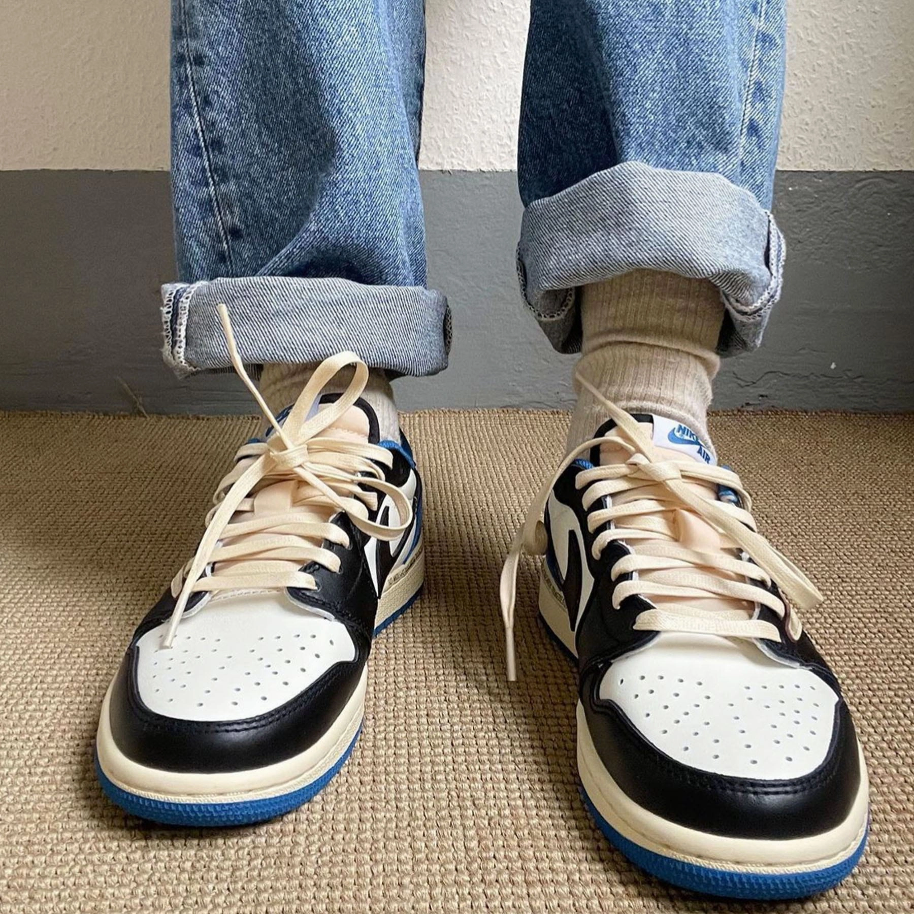 Fragment Design x Travis Scott x Air Jordan 1 Retro Low Air Jordan 1 Low lifestyle shoes