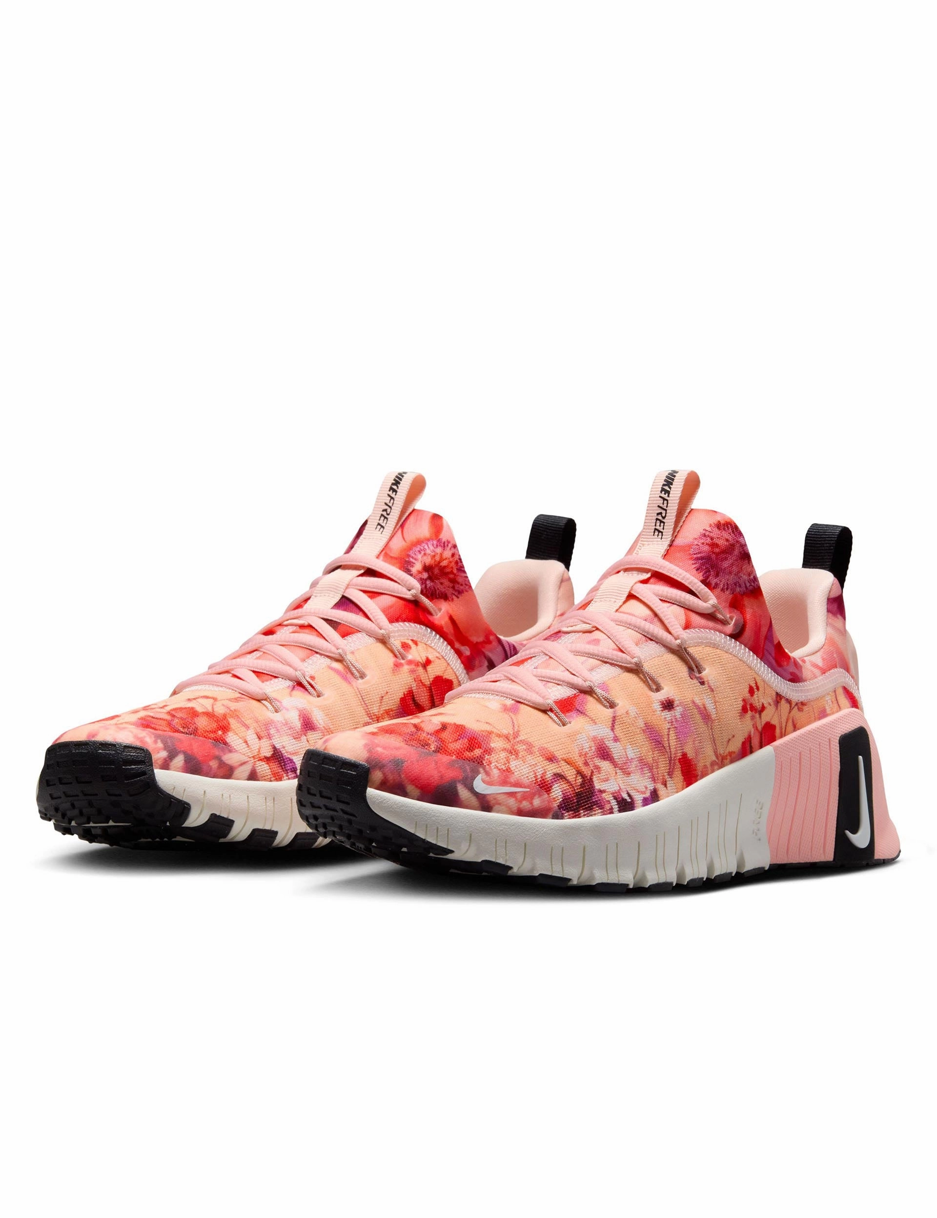 Free Metcon 6 AMP Shoes - Washed Coral/Black/Sail Nike women's stylish athletic footwear