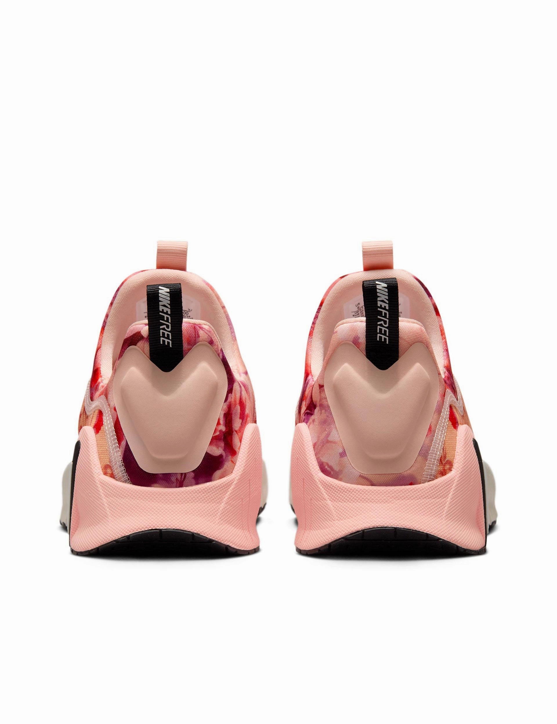 Free Metcon 6 AMP Shoes - Washed Coral/Black/Sail Nike women's stylish athletic footwear