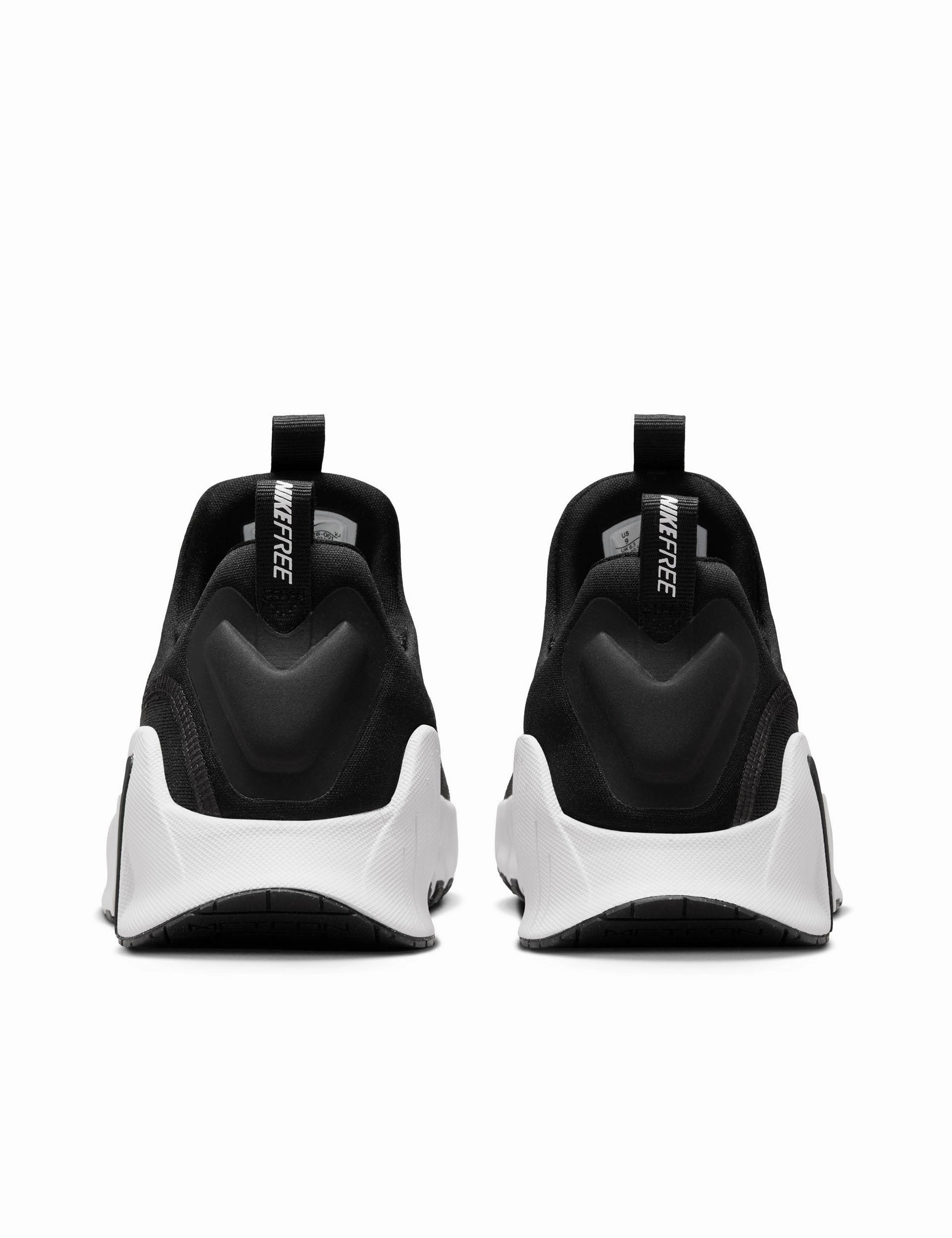 Free Metcon 6 Shoes - Black/White Nike women's stylish athletic footwear