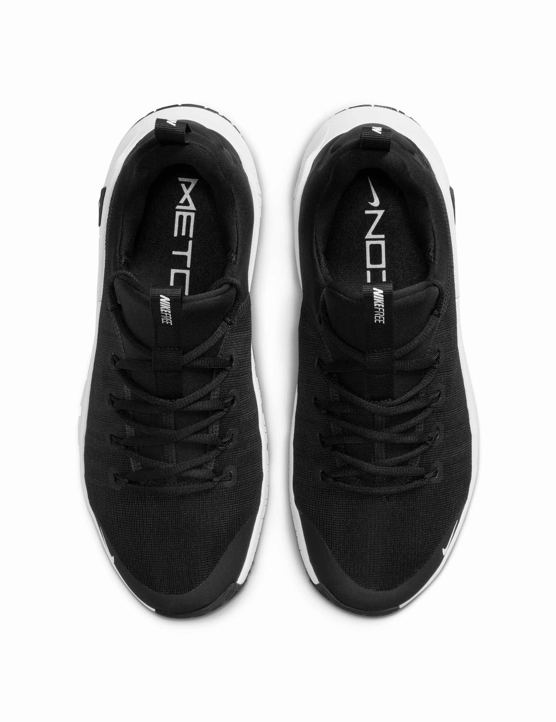 Free Metcon 6 Shoes - Black/White Nike women's stylish athletic footwear