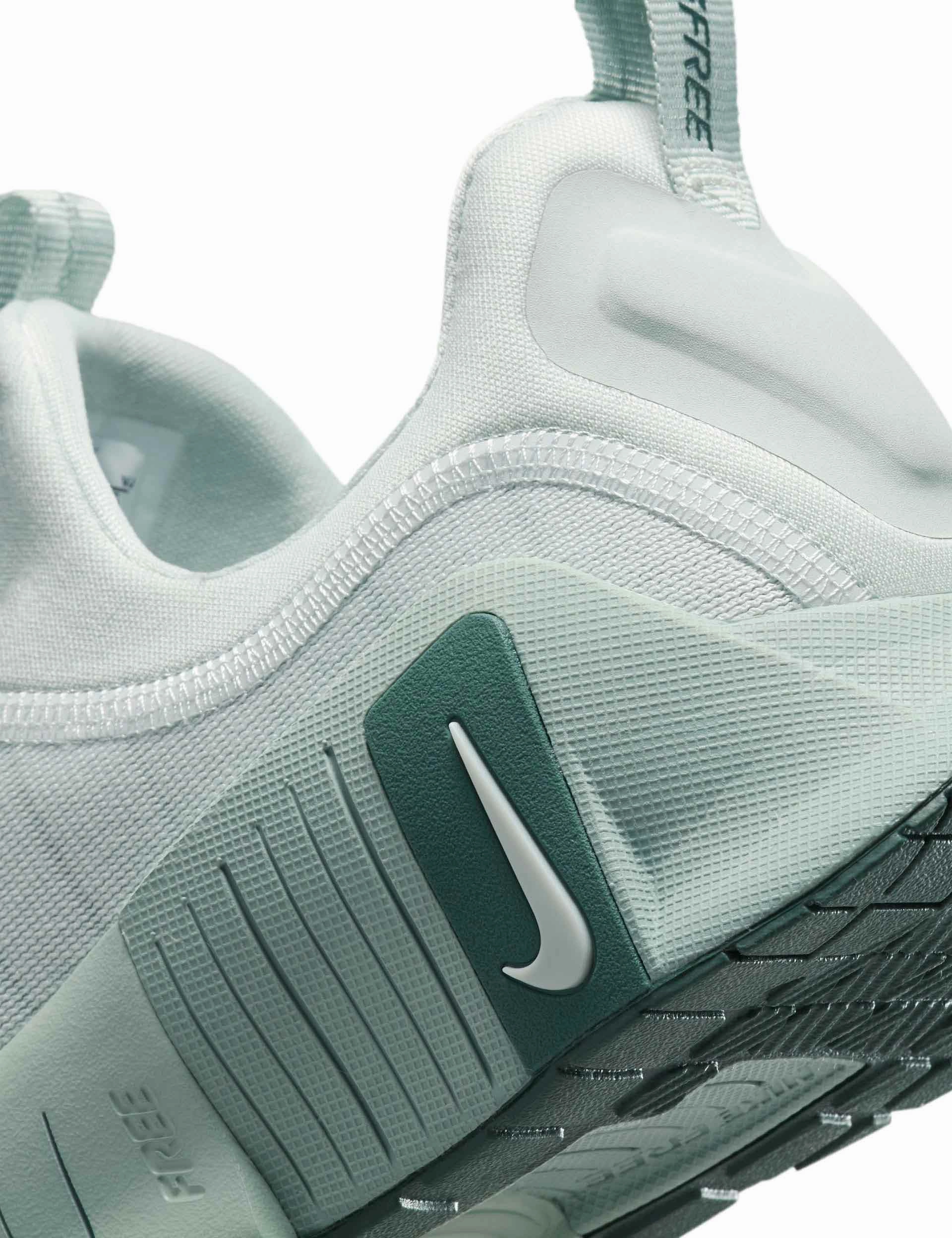 Free Metcon 6 Shoes - Light Silver/Vintage Green/Jade Horizon Nike women's stylish athletic footwear