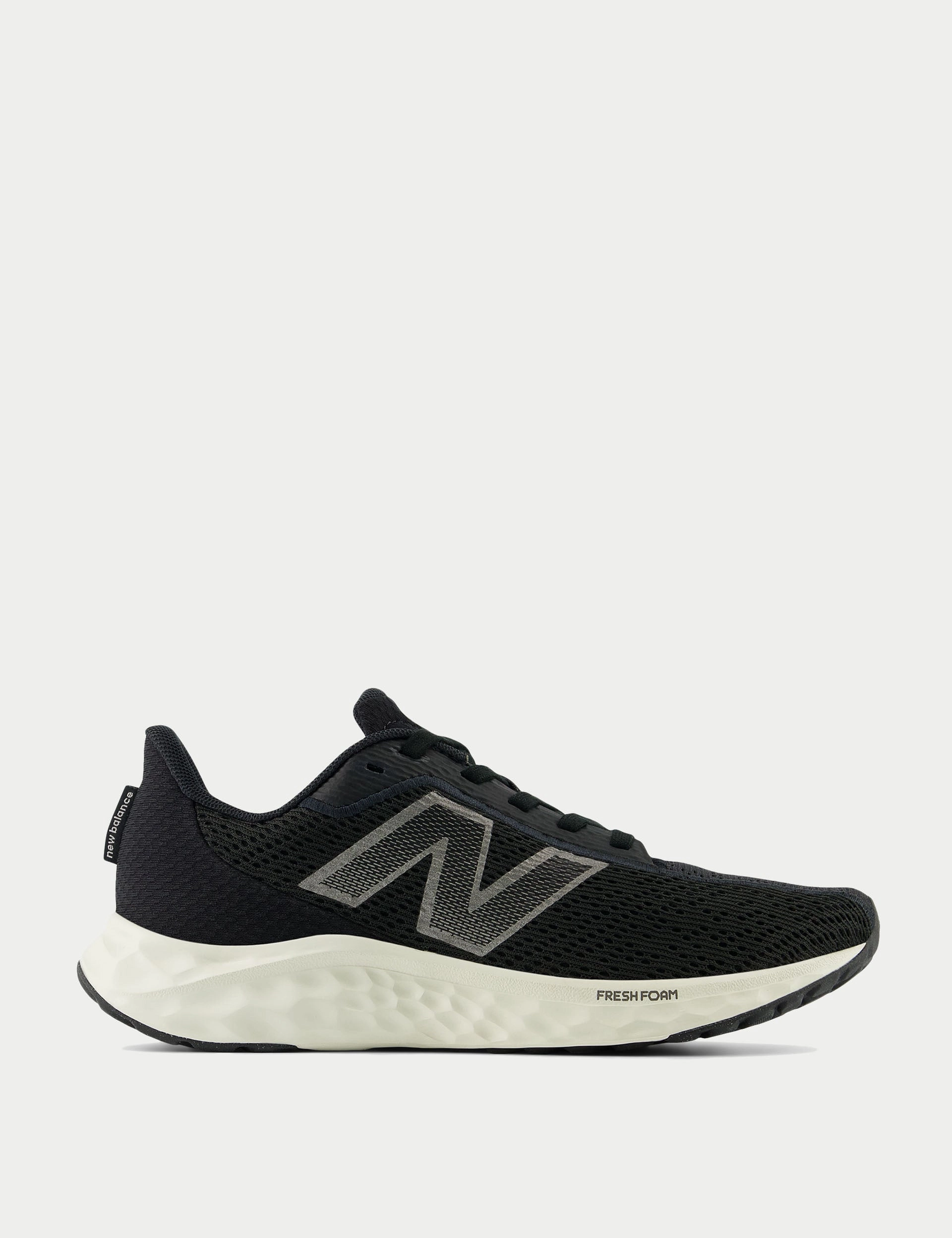 Fresh Foam Arishi v4 - Black/Black New Balance womens shoes with modern fit