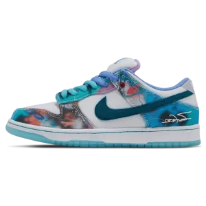 Futura Laboratories x Nike Dunk SB Low 'Bleached Aqua' Nike Dunk casual shoes with iconic low-top shape