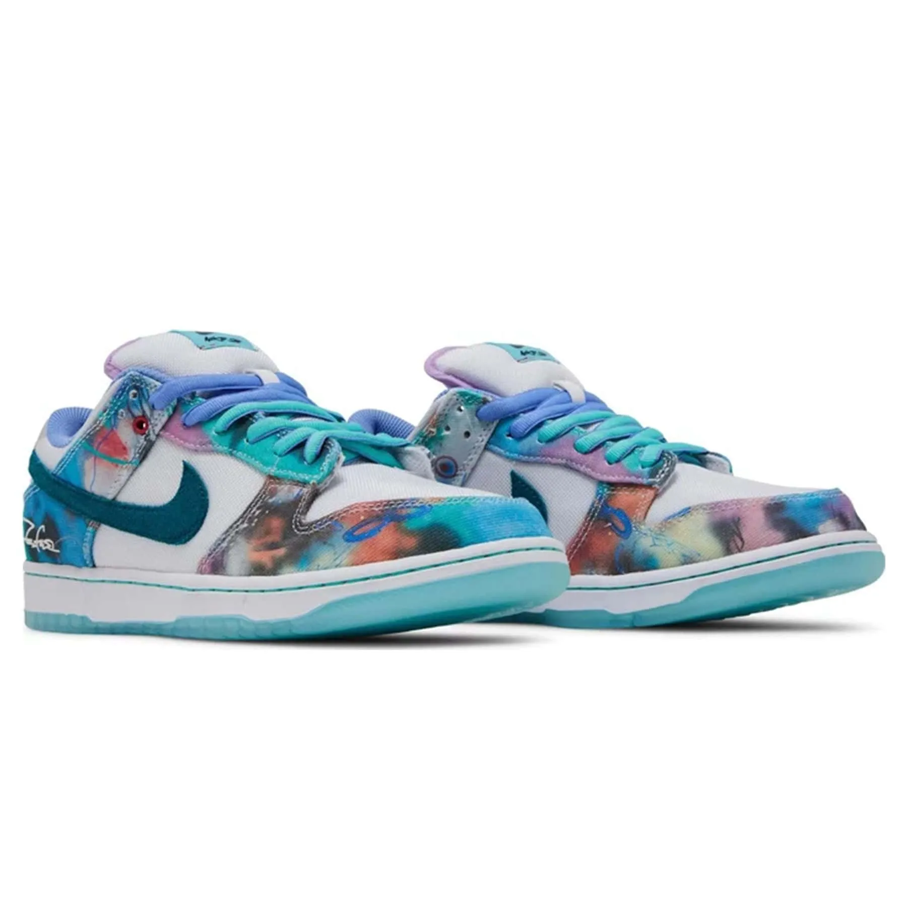 Futura Laboratories x Nike Dunk SB Low 'Bleached Aqua' Nike Dunk stylish shoes