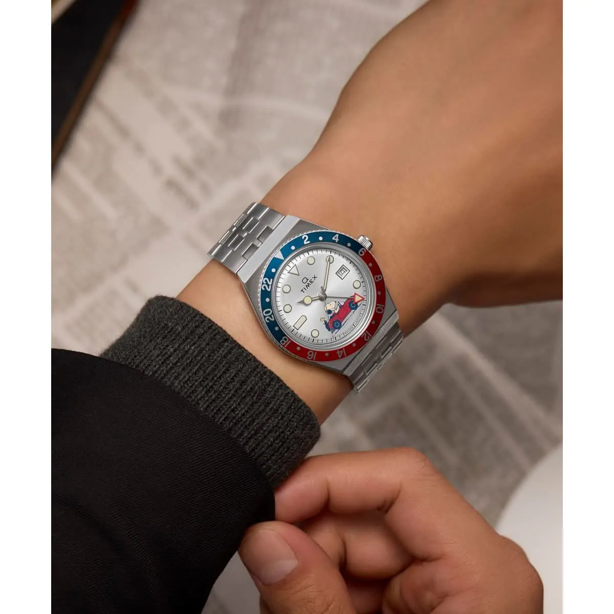 Gents Peanuts Q Timex Stainless Steel Watch TW2W83300
