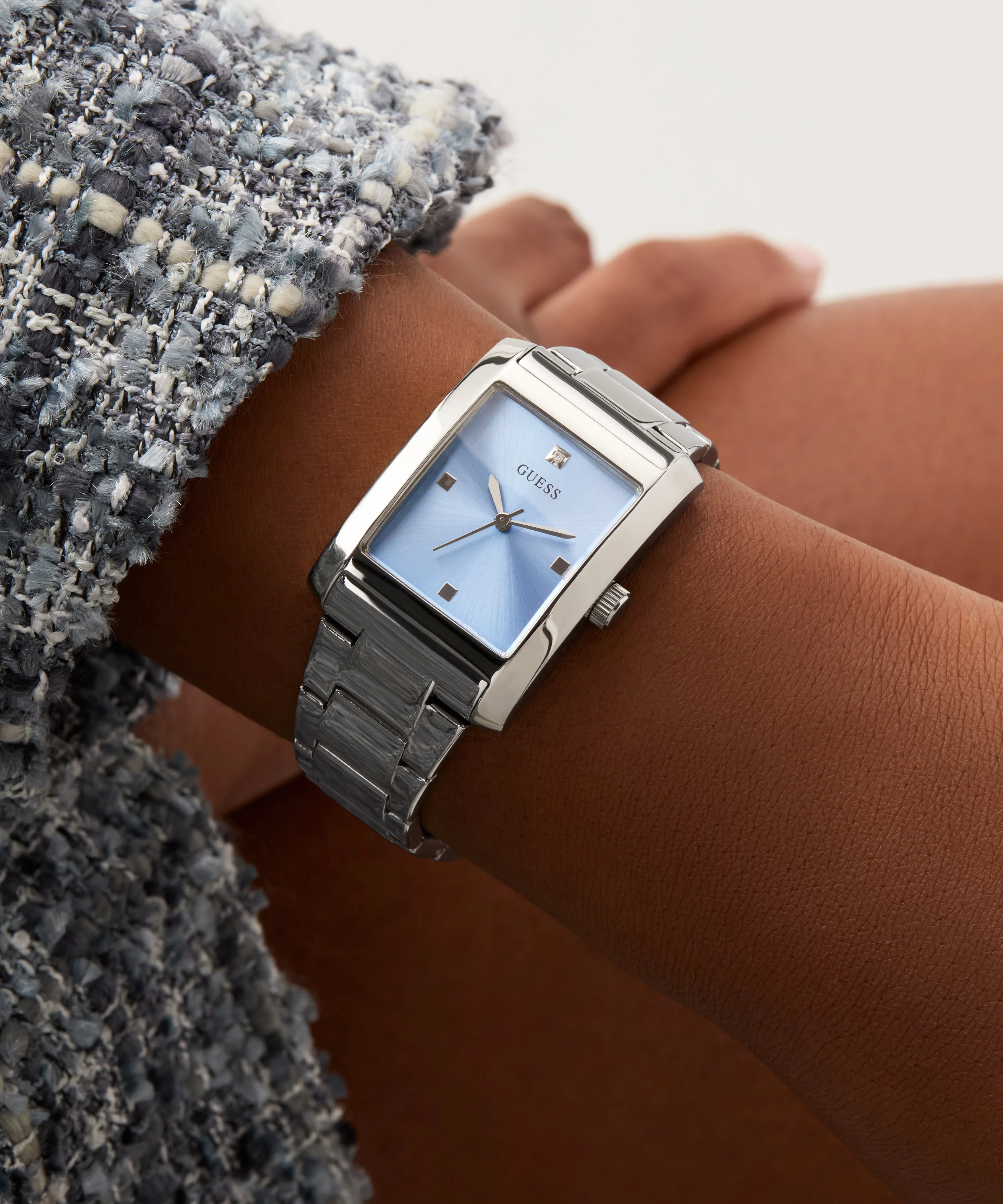 Guess Womens/Mens Silver Watches GUESS Ladies Silver Tone Analog Watch
