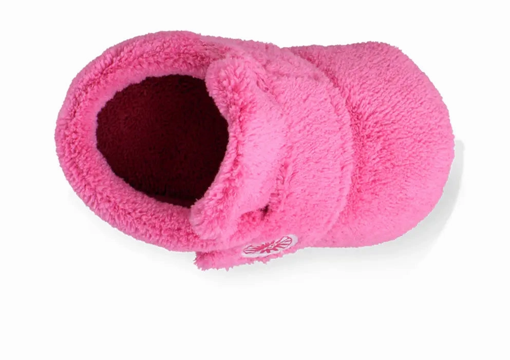 Infants UGG Bixbee  Soft, Cozy & Machine Washable Ugg cozy footwear visuals