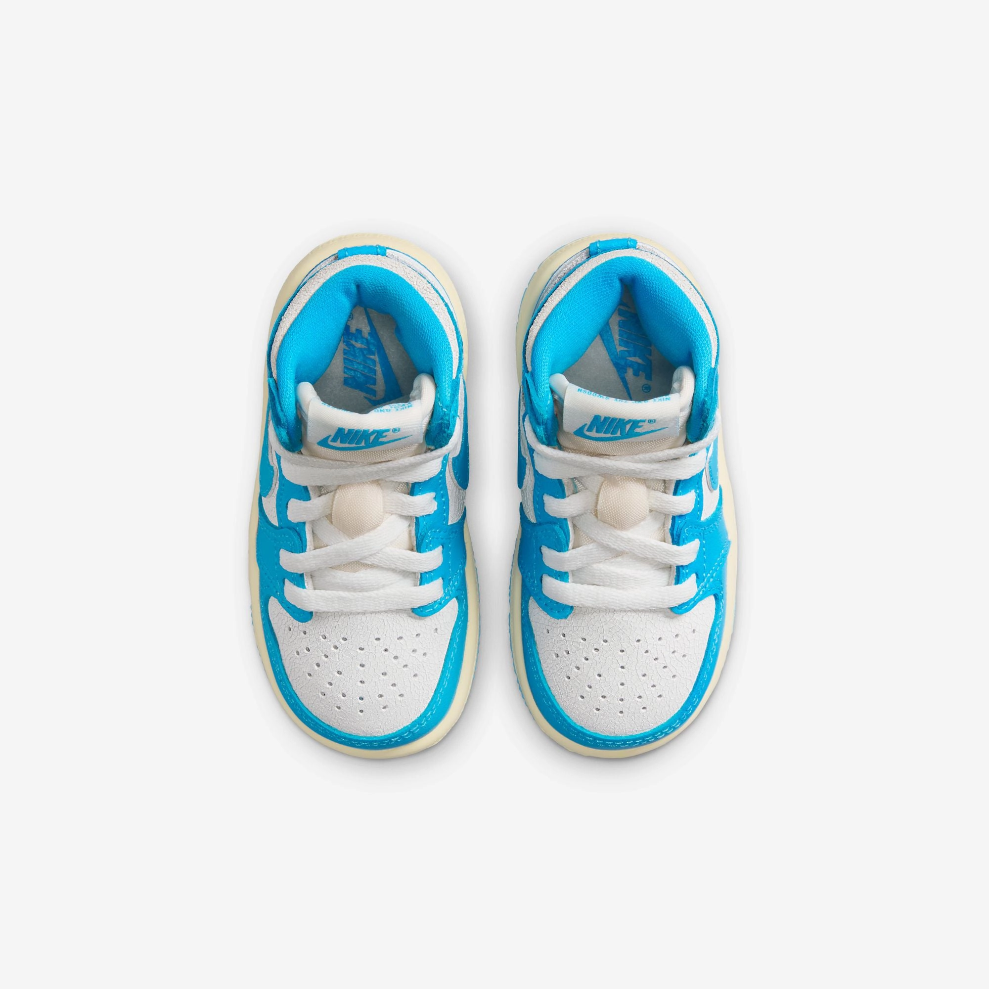 Jordan 1 Retro High OG (TD) Signature basketball sneakers