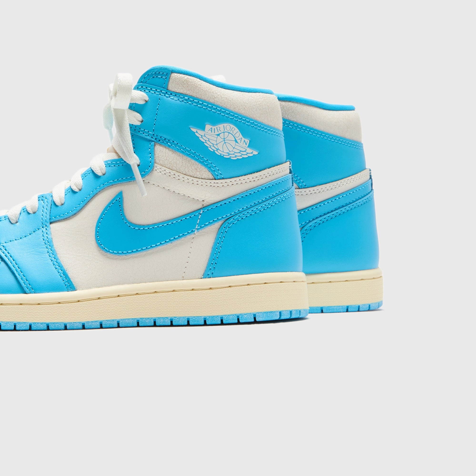 Jordan Air Jordan 1 High Retro OG - Dark Powder Blue / Blue / Sail All-day streetwear kicks
