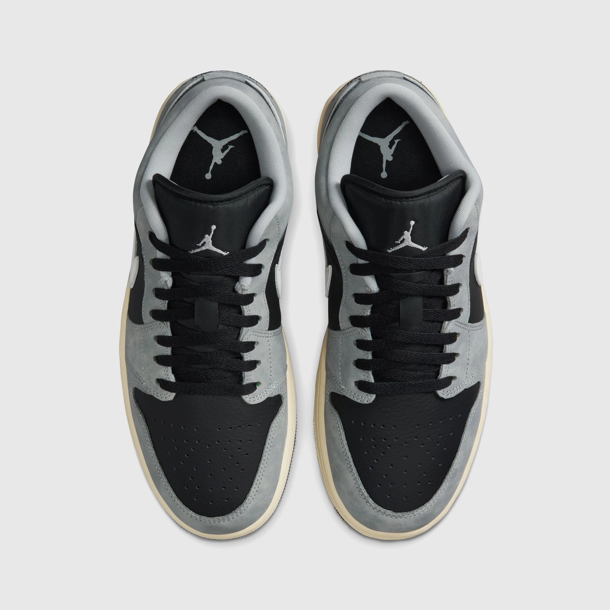 Jordan Air Jordan 1 Low SE - Light Smoke Grey / Black / Sail All-day streetwear kicks