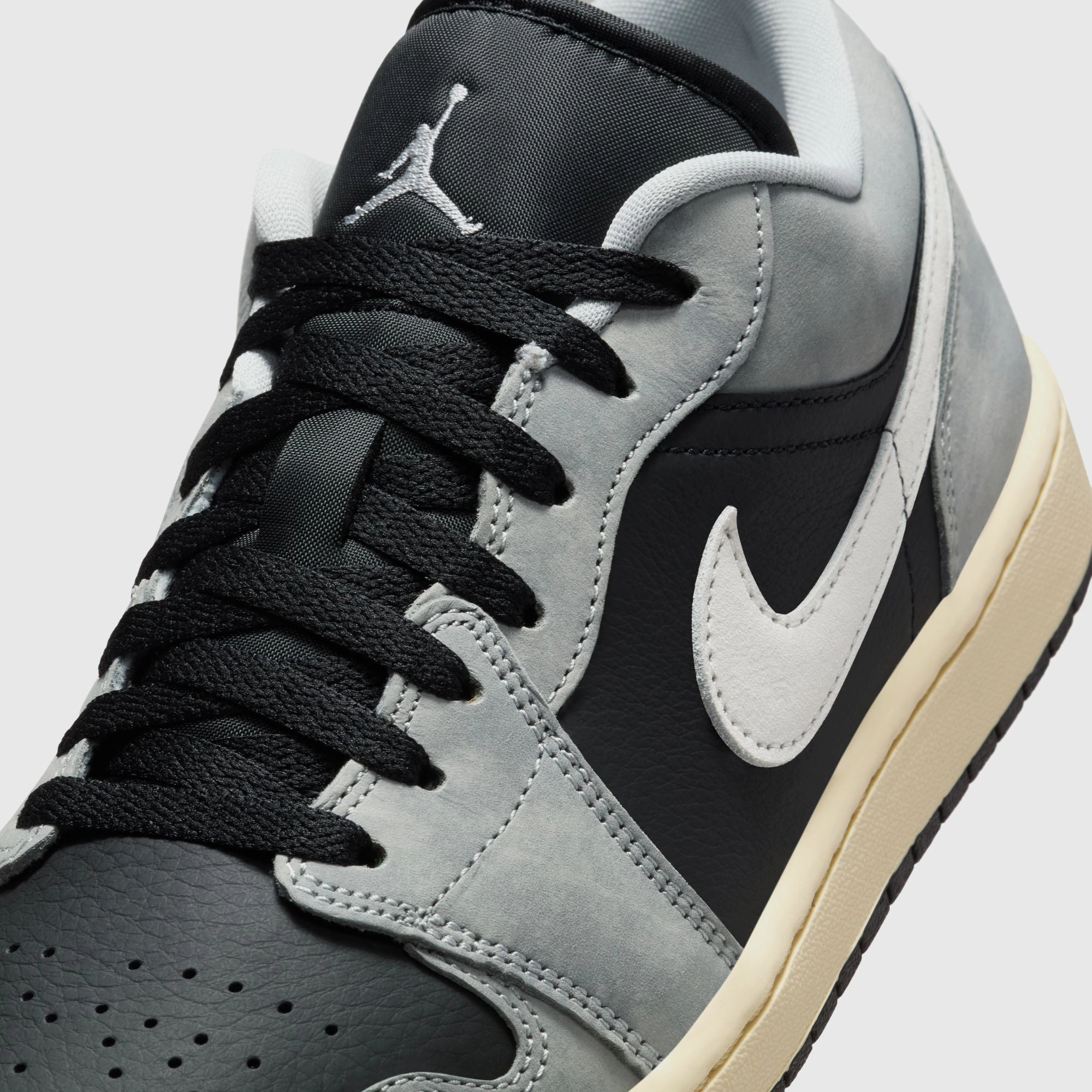 Jordan Air Jordan 1 Low SE - Light Smoke Grey / Black / Sail All-day streetwear kicks