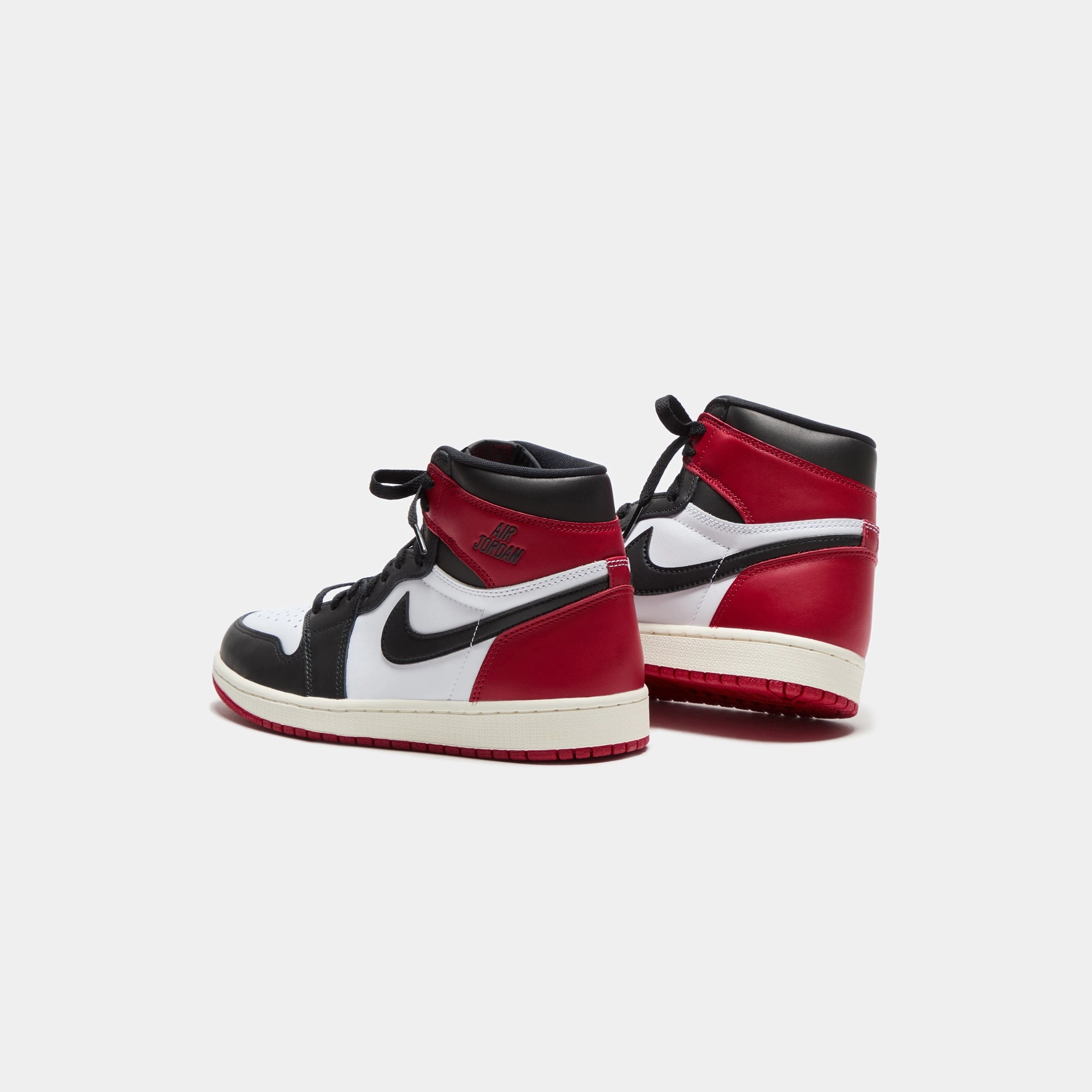 Jordan Air Jordan 1 Retro High OG - Black / Varsity Red All-day streetwear kicks