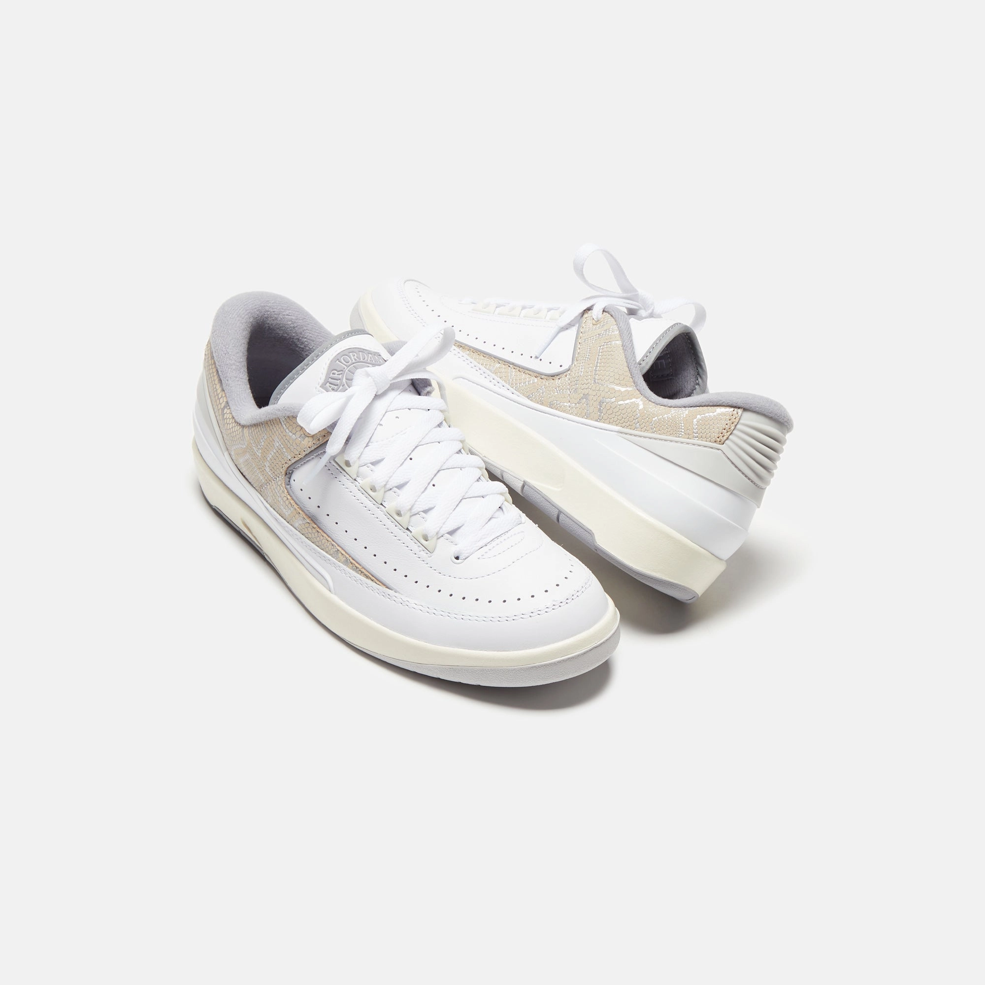 Jordan Air Jordan 2 Retro Low - White / Cement Grey / Sanddrift / Neutral Grey / Sail All-day streetwear kicks