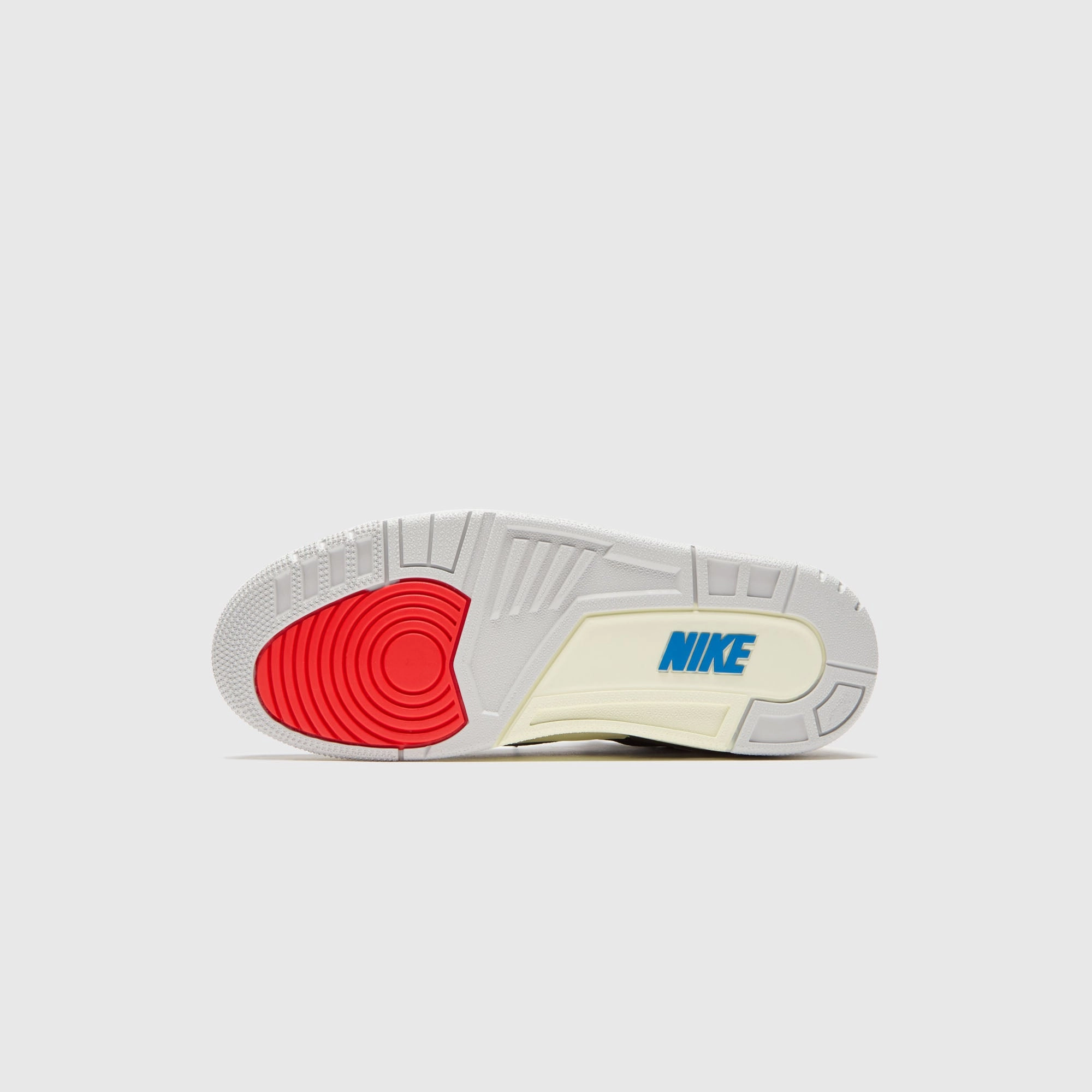 Jordan Air Jordan 3 Retro OG - Black / Chile Red / Neutral Grey / Military Blue / Coconut Milk All-day streetwear kicks
