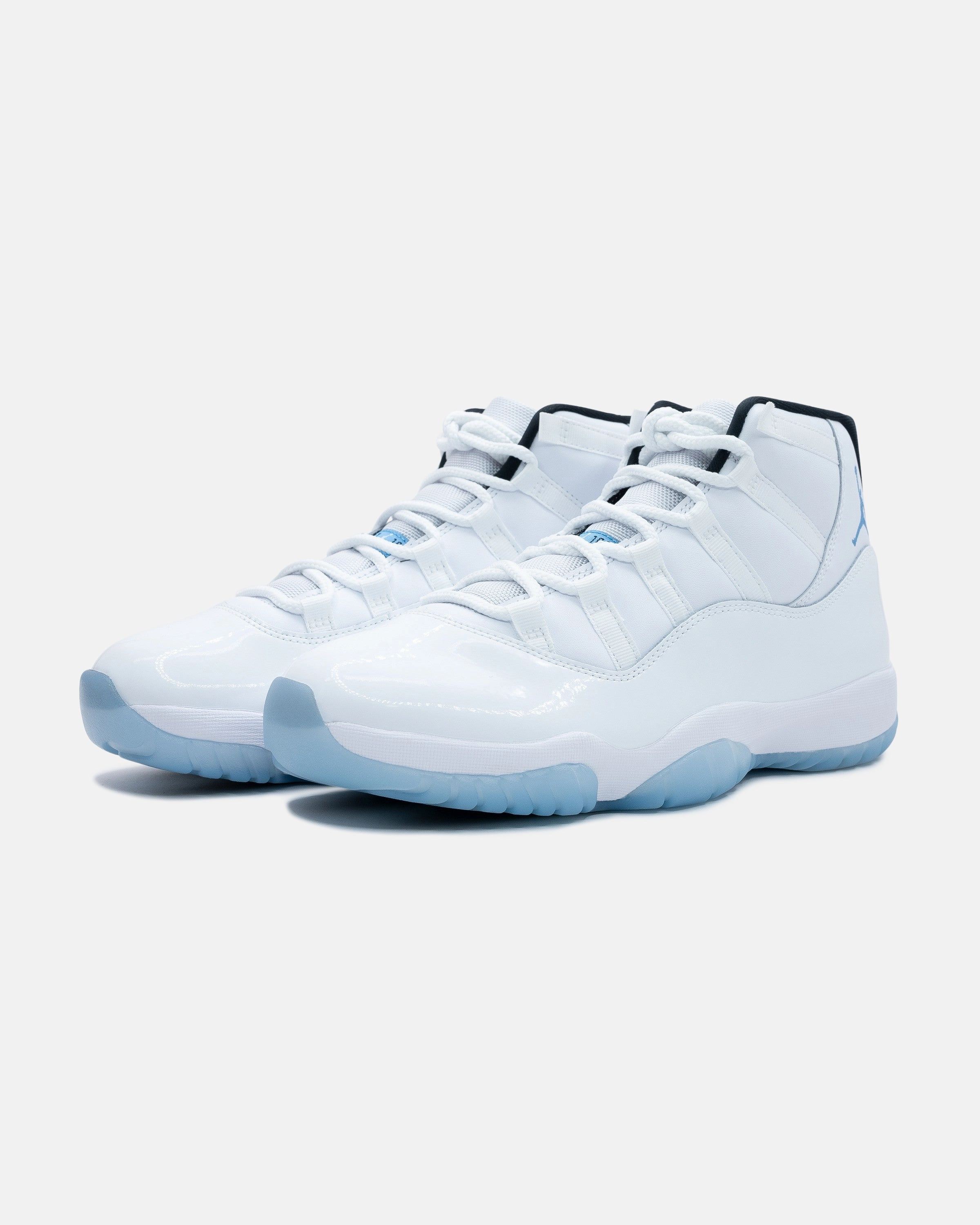 JORDAN AJ 11 RETRO - WHITE/ LEGENDBLUE/ BLACK Jordan athletic shoes for men